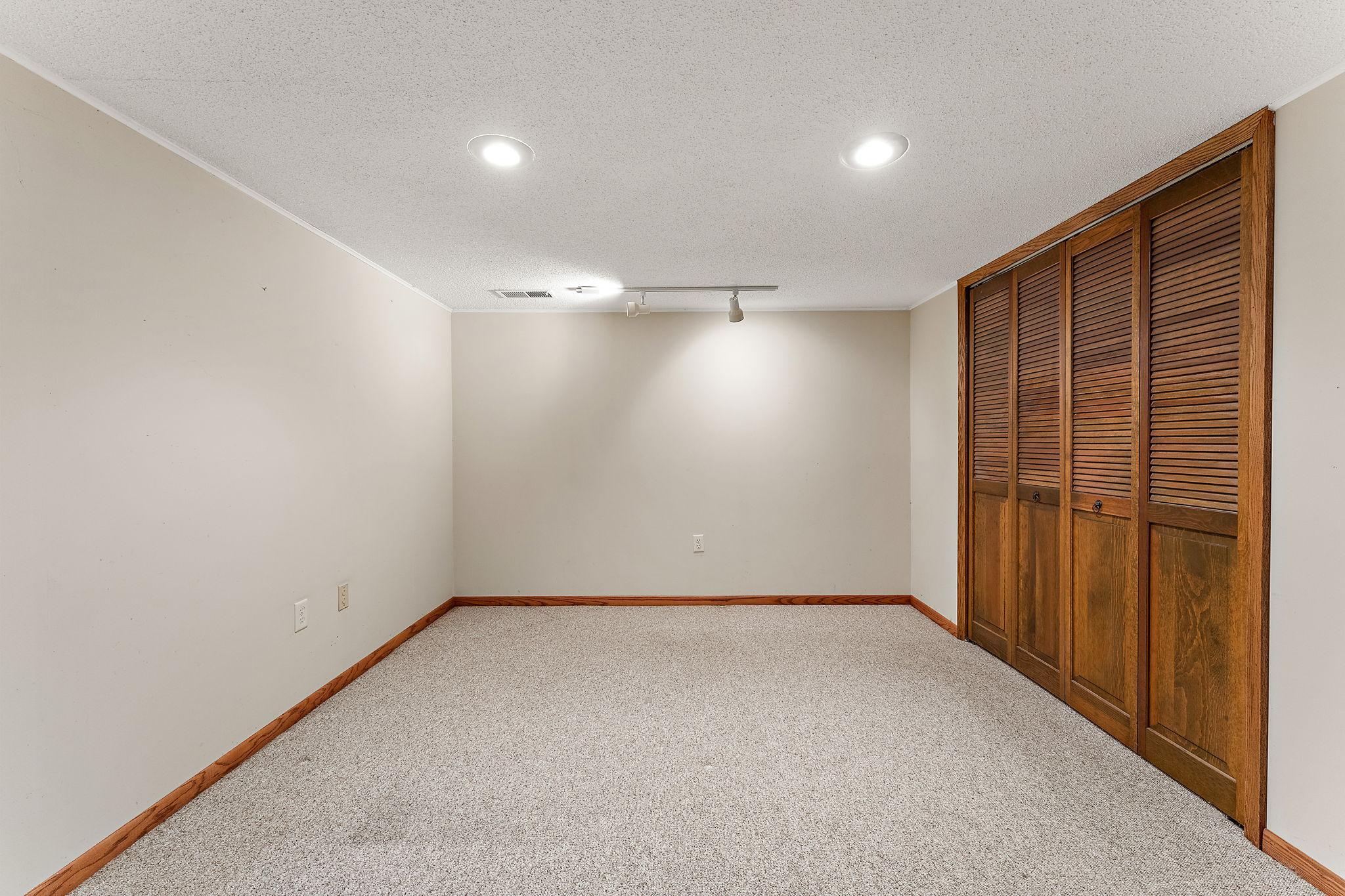 View of Residential at 13208 Penn Avenue, Burnsville MN 55337, Burnsville (21 of 28) - Mike Wilen | Minnesota Team Real Estate