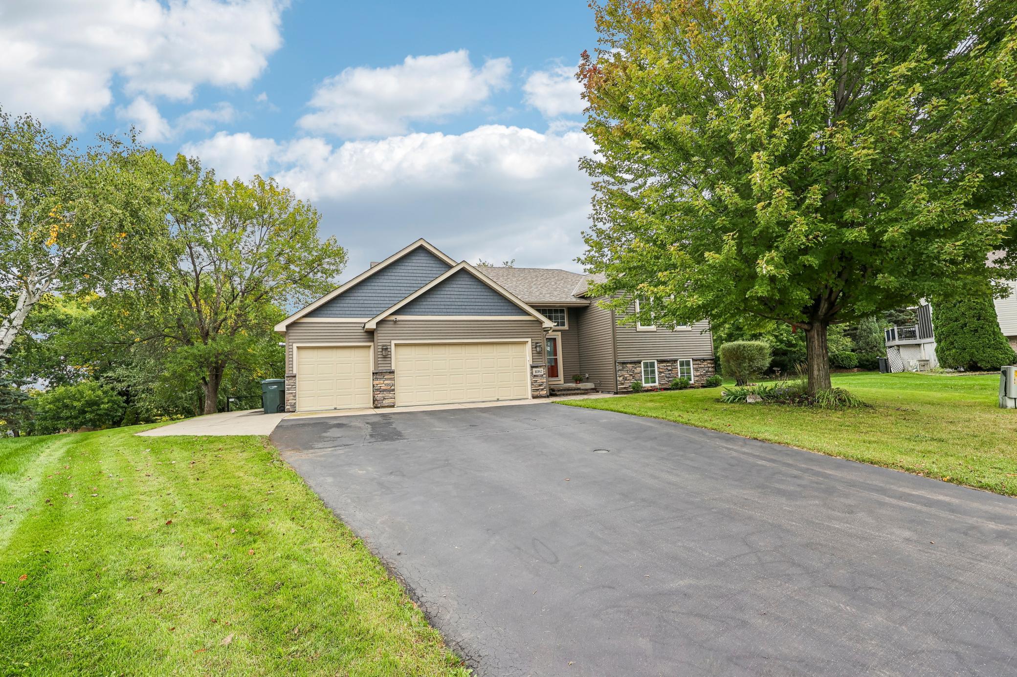 View of Residential at 16982 Georgetown Way, Lakeville MN 55068, Lakeville (12 of 68) - Mike Wilen | Minnesota Team Real Estate