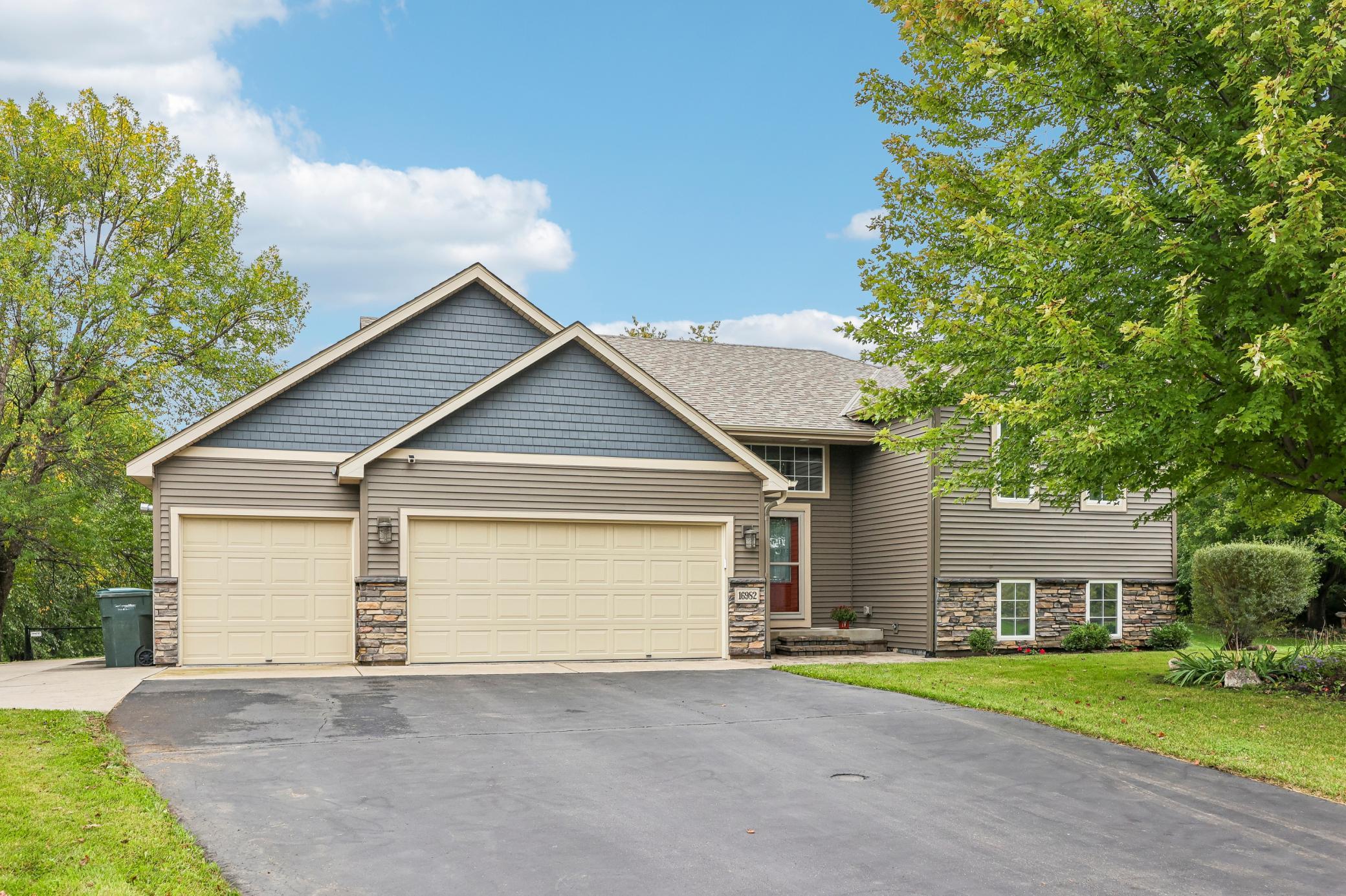 View of Residential at 16982 Georgetown Way, Lakeville MN 55068, Lakeville (11 of 68) - Mike Wilen | Minnesota Team Real Estate