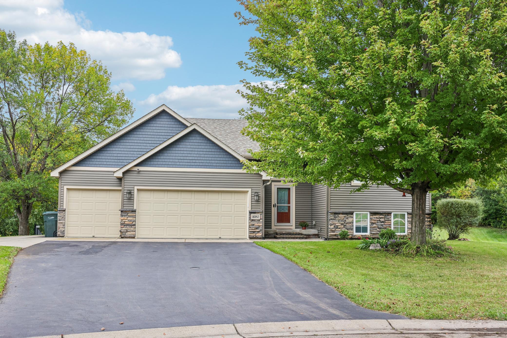 View of Residential at 16982 Georgetown Way, Lakeville MN 55068, Lakeville (10 of 68) - Mike Wilen | Minnesota Team Real Estate