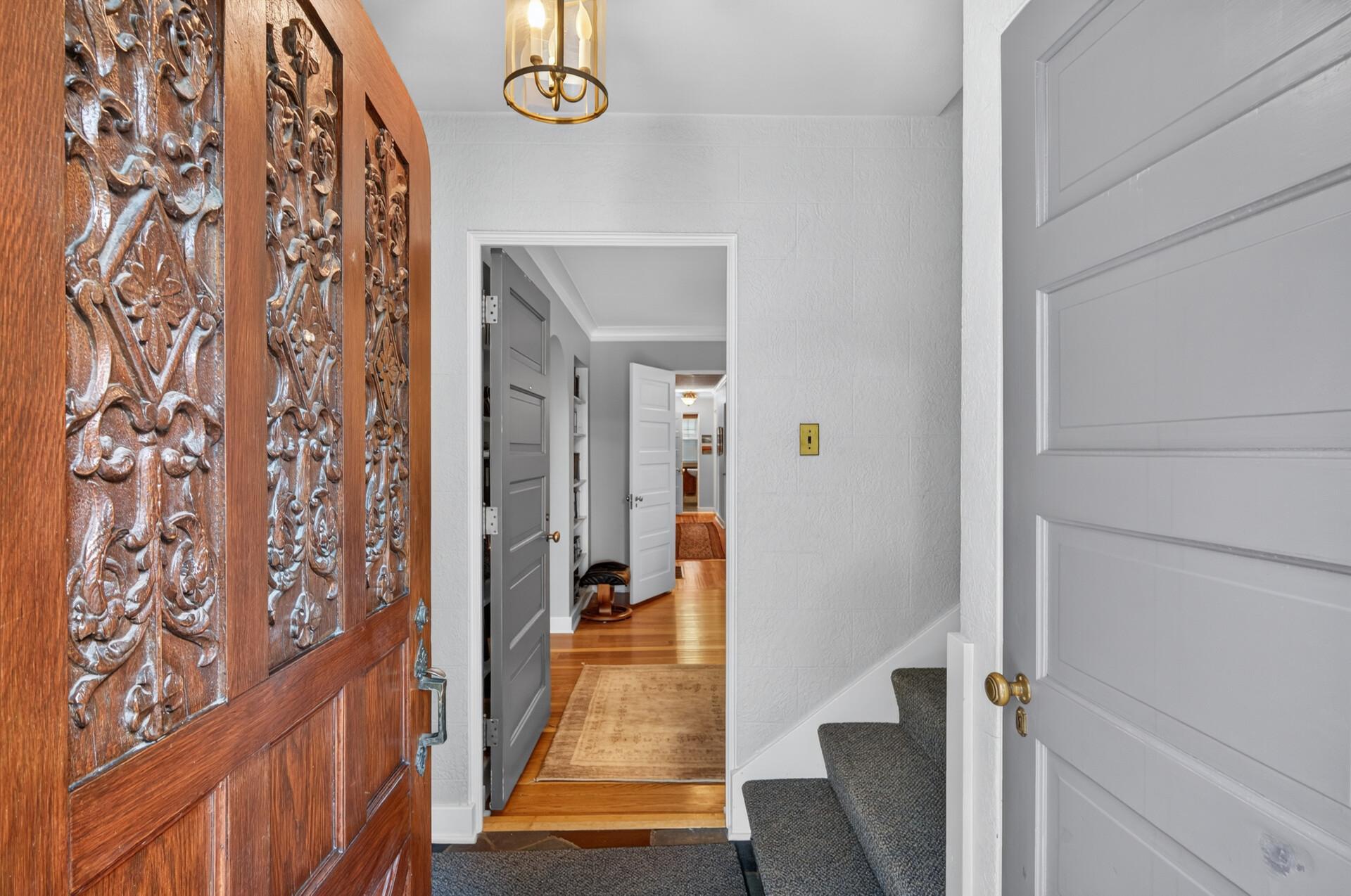 View of Residential at 2725 Irving Avenue #1, Minneapolis MN 55408, Minneapolis (7 of 43) - Mike Wilen | Minnesota Team Real Estate