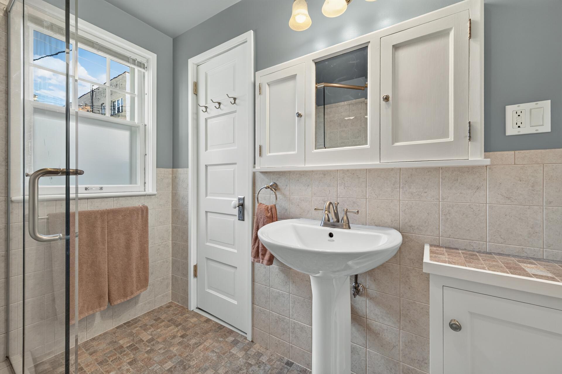 View of Residential at 2725 Irving Avenue #1, Minneapolis MN 55408, Minneapolis (23 of 43) - Mike Wilen | Minnesota Team Real Estate