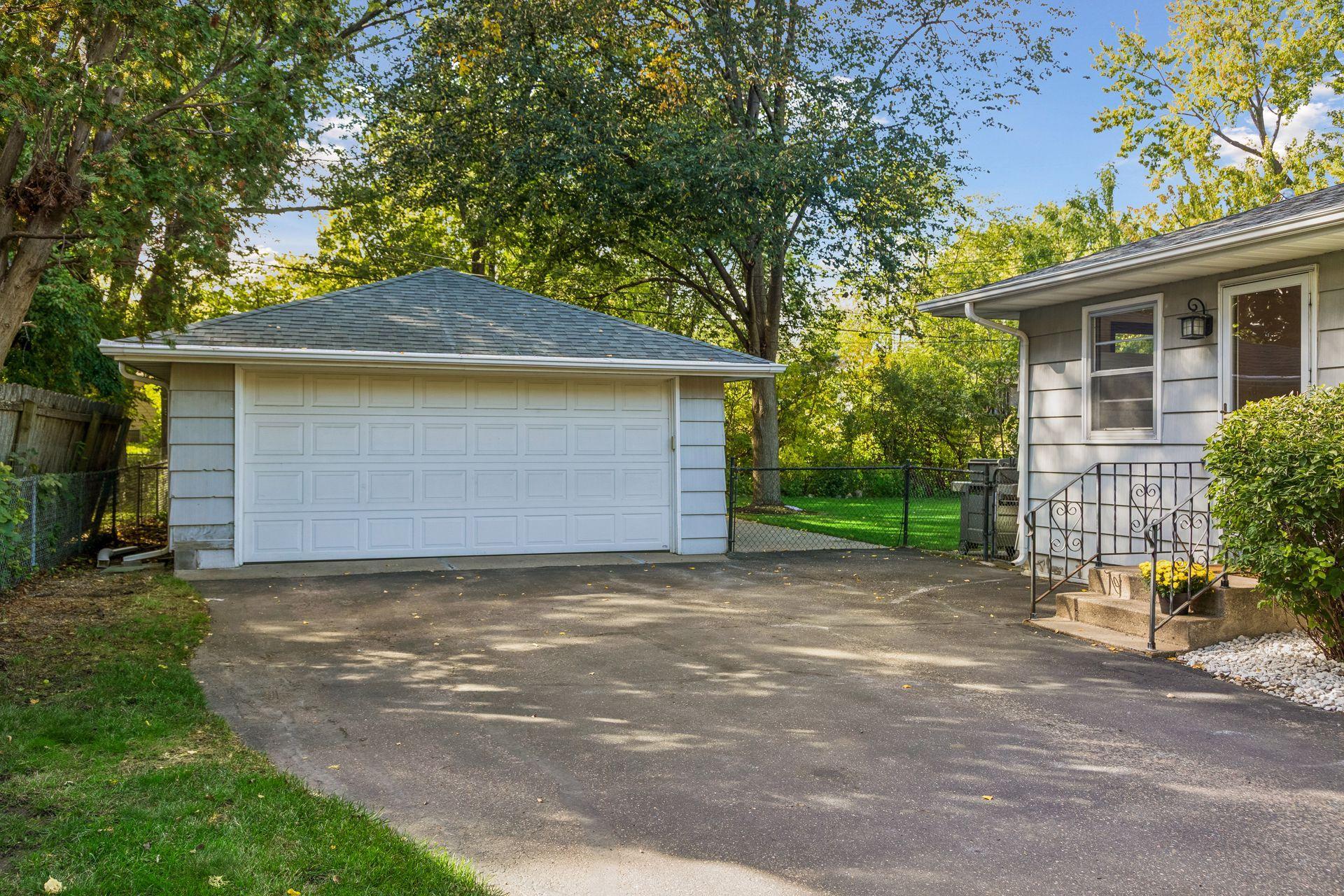 View of Residential at 4333 Diamond Drive, Eagan MN 55122, Eagan (25 of 27) - Mike Wilen | Minnesota Team Real Estate