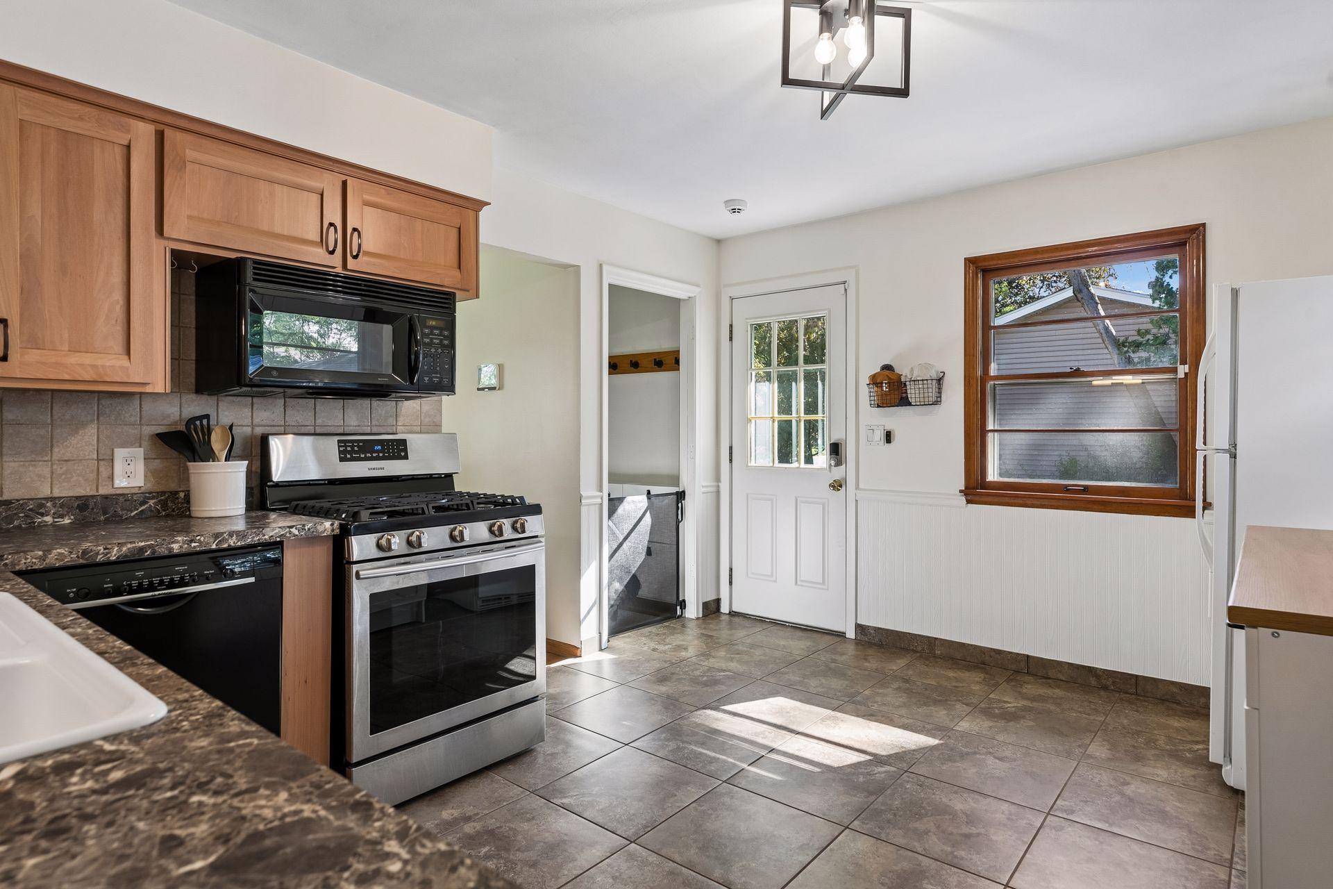 View of Residential at 4333 Diamond Drive, Eagan MN 55122, Eagan (8 of 27) - Mike Wilen | Minnesota Team Real Estate