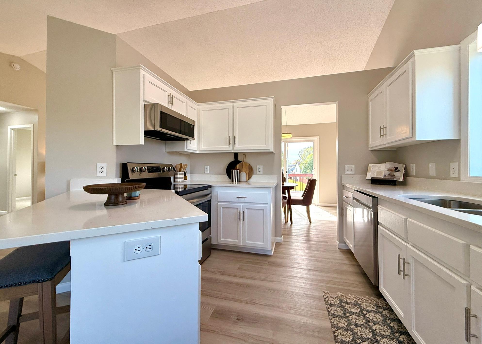 View of Residential at 211 Dresden Alcove, Waverly MN 55390, Waverly (10 of 27) - Mike Wilen | Minnesota Team Real Estate