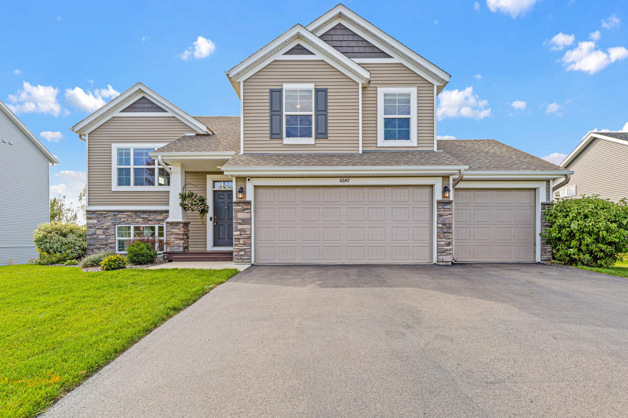 View of Single Family at 6642 96th Street, Cottage Grove - Mike Wilen | Minnesota Team Real Estate