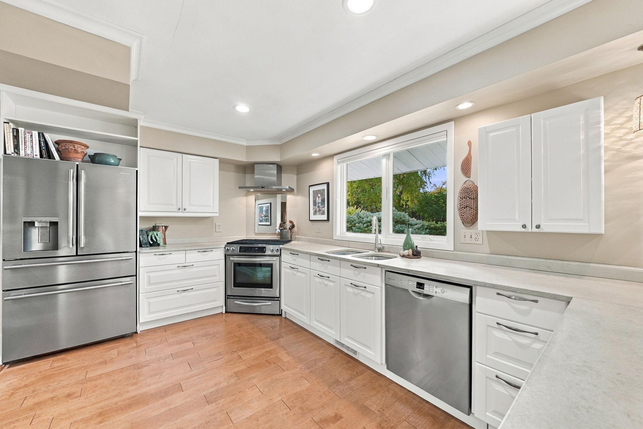View of Residential at 6109 Tingdale Avenue, Edina MN 55436, Edina (24 of 139) - Mike Wilen | Minnesota Team Real Estate