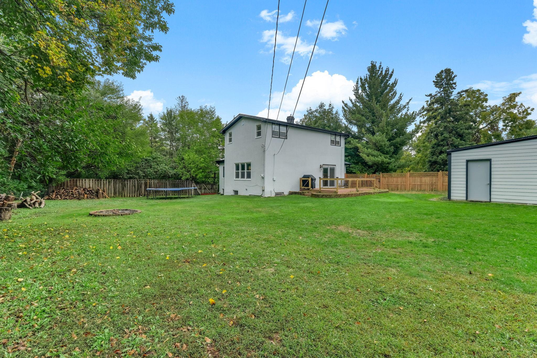 View of Residential at 817 Kenwood Lane, Maplewood MN 55117, Maplewood (27 of 33) - Mike Wilen | Minnesota Team Real Estate