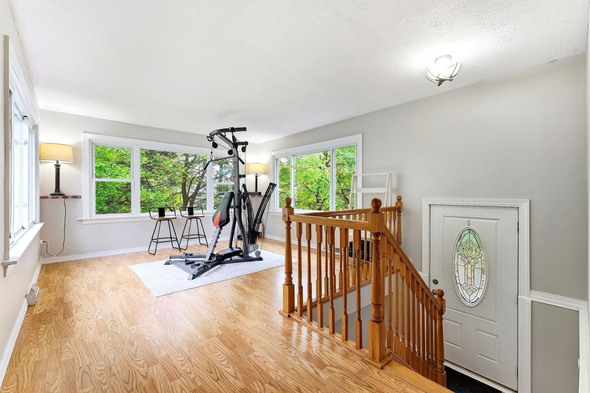 View of Residential at 817 Kenwood Lane, Maplewood MN 55117, Maplewood (10 of 33) - Mike Wilen | Minnesota Team Real Estate