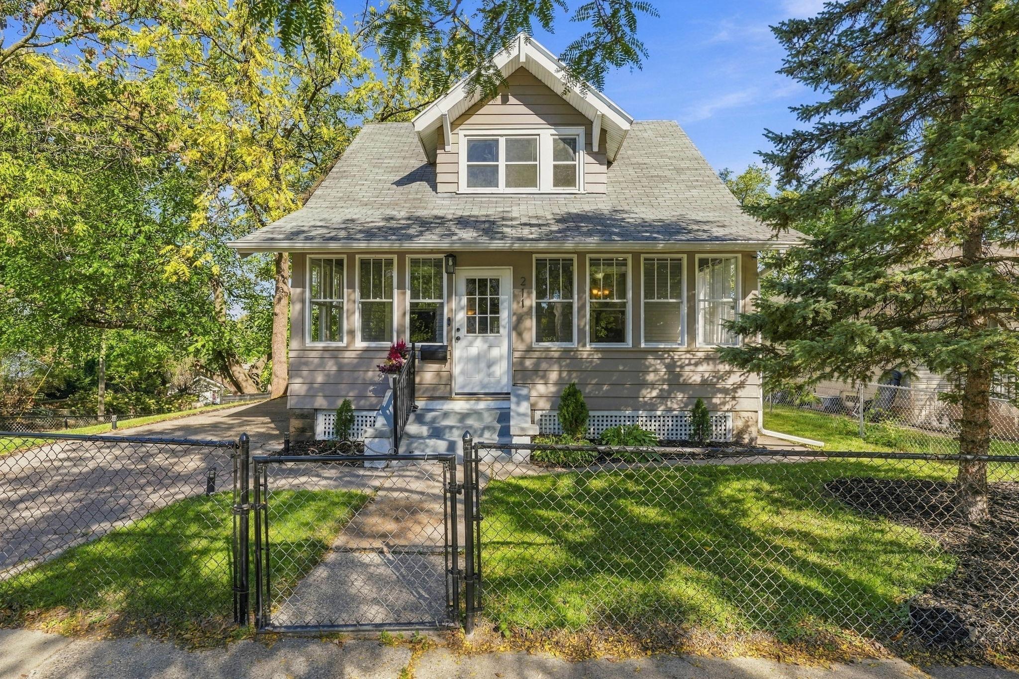 View of Residential at 211 Morton Street, Saint Paul MN 55107, Saint Paul (26 of 26) - Mike Wilen | Minnesota Team Real Estate