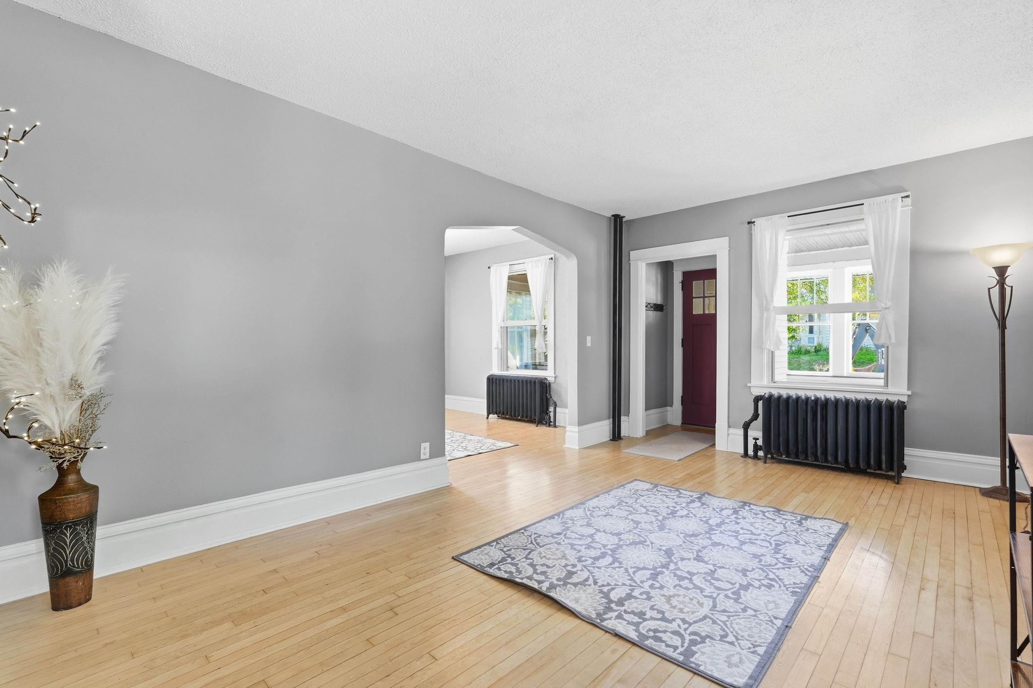 View of Residential at 211 Morton Street, Saint Paul MN 55107, Saint Paul (6 of 26) - Mike Wilen | Minnesota Team Real Estate