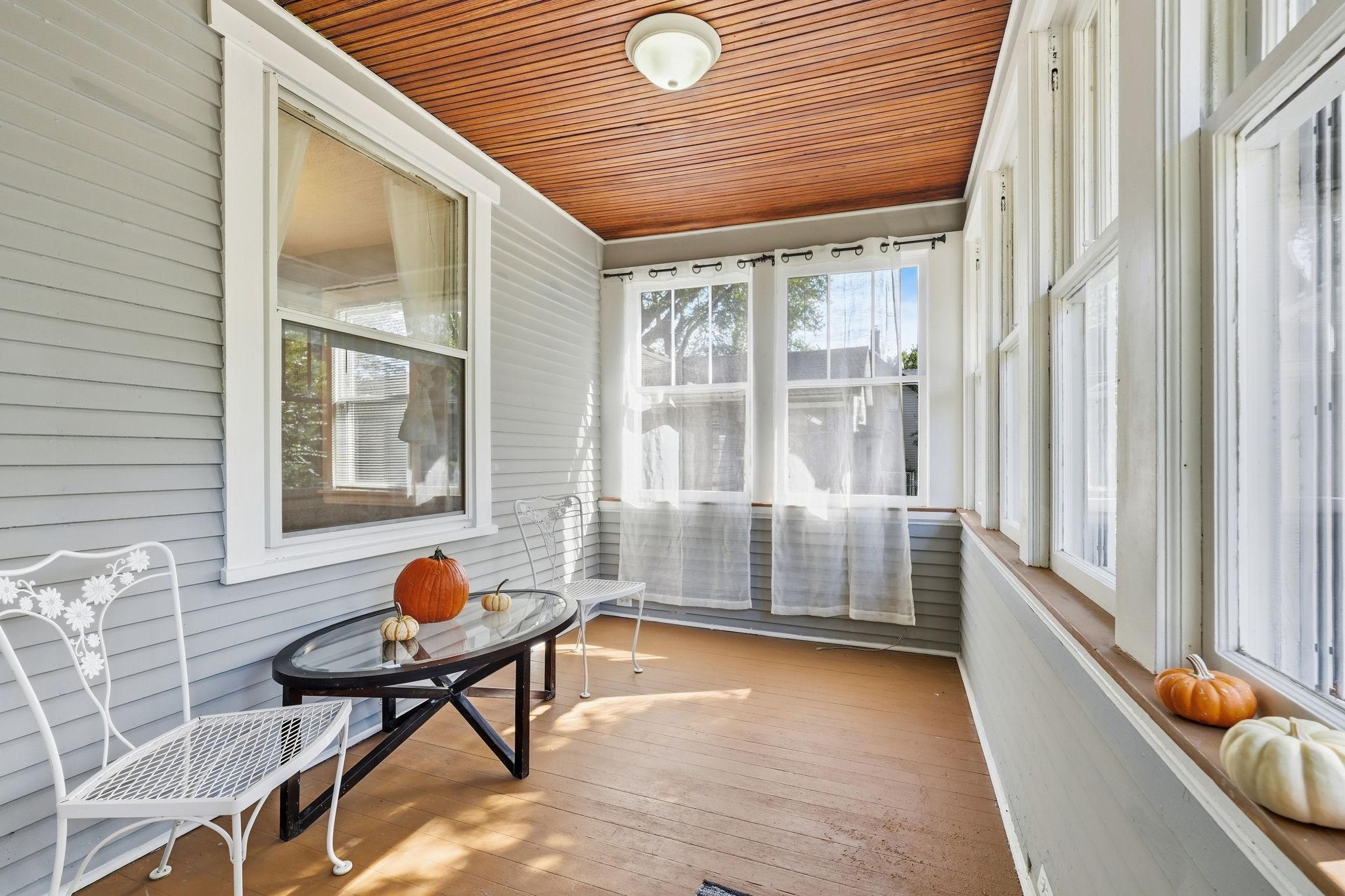View of Residential at 211 Morton Street, Saint Paul MN 55107, Saint Paul (3 of 26) - Mike Wilen | Minnesota Team Real Estate