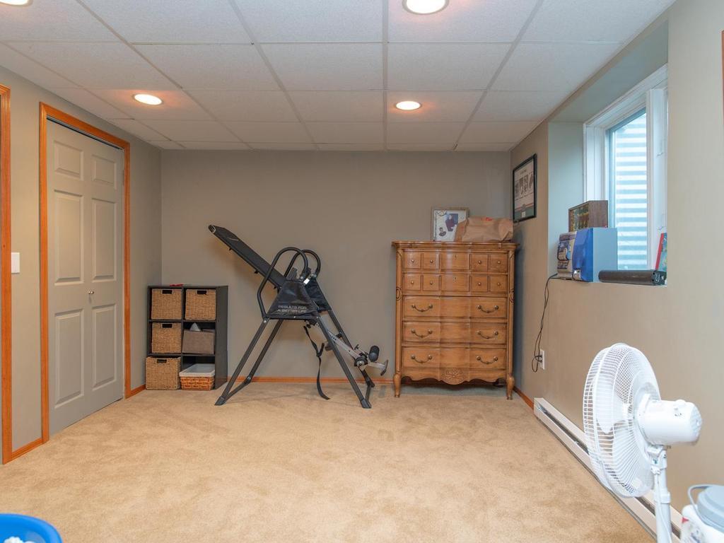 View of Residential at 3433 Gettysburg Avenue, New Hope MN 55427, New Hope (33 of 45) - Mike Wilen | Minnesota Team Real Estate