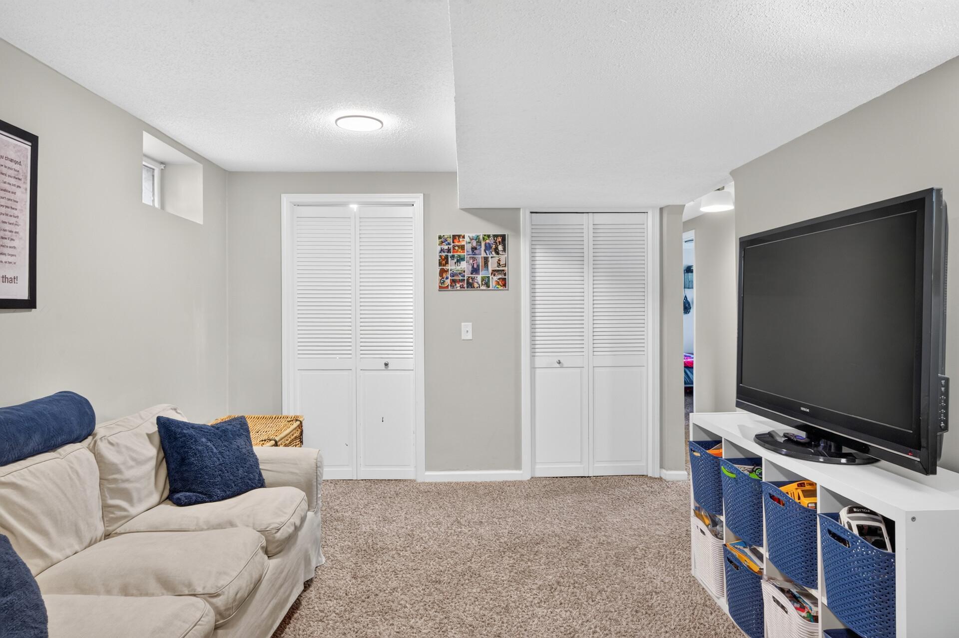 View of Residential at 943 Blackoaks Lane, Anoka MN 55303, Anoka (33 of 59) - Mike Wilen | Minnesota Team Real Estate