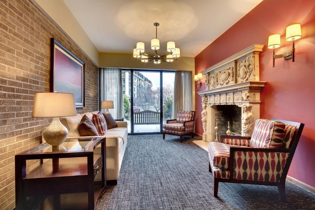 View of Residential at 400 Groveland Avenue #611, Minneapolis MN 55403, Minneapolis (19 of 43) - Mike Wilen | Minnesota Team Real Estate