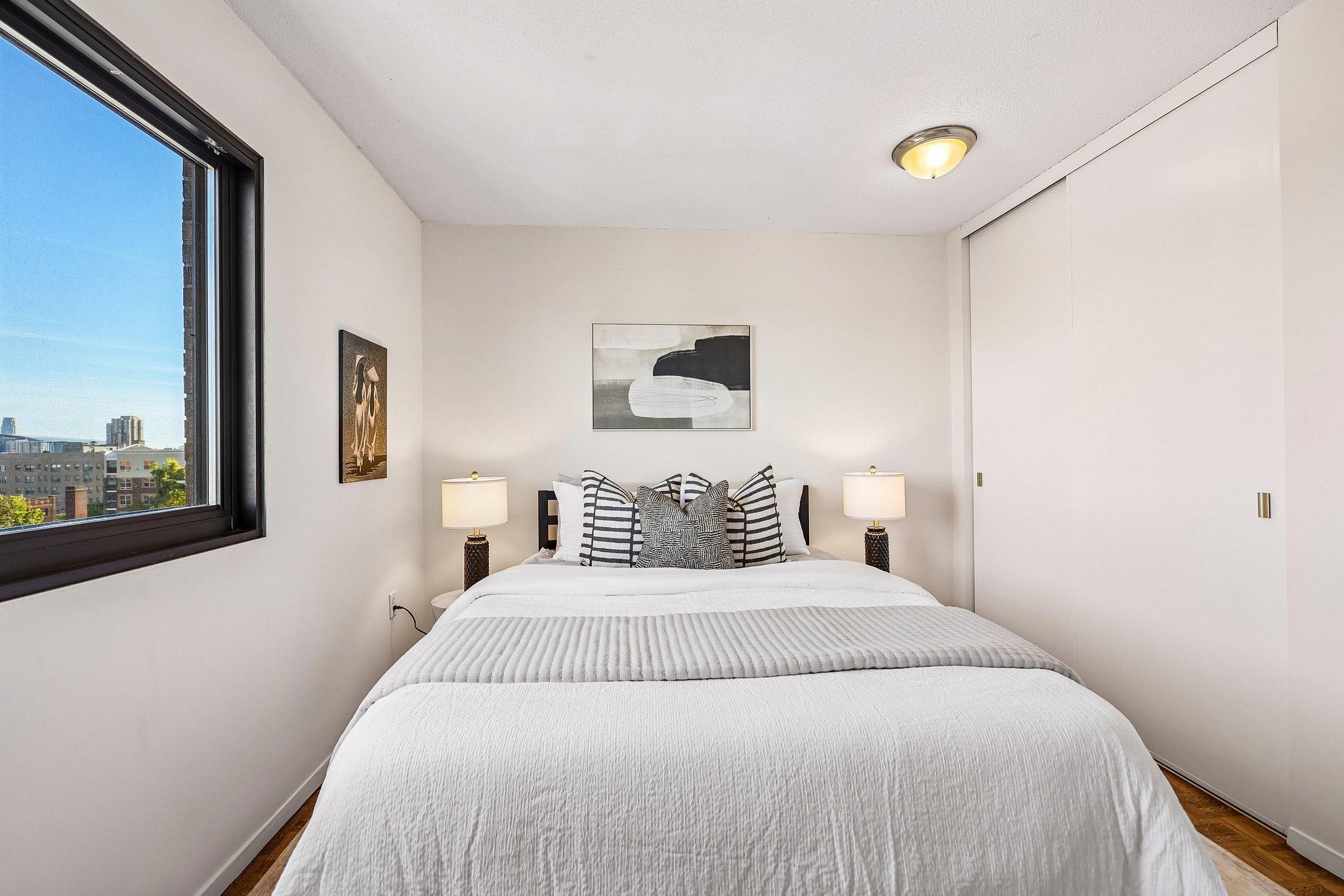 View of Residential at 400 Groveland Avenue #611, Minneapolis MN 55403, Minneapolis (19 of 49) - Mike Wilen | Minnesota Team Real Estate