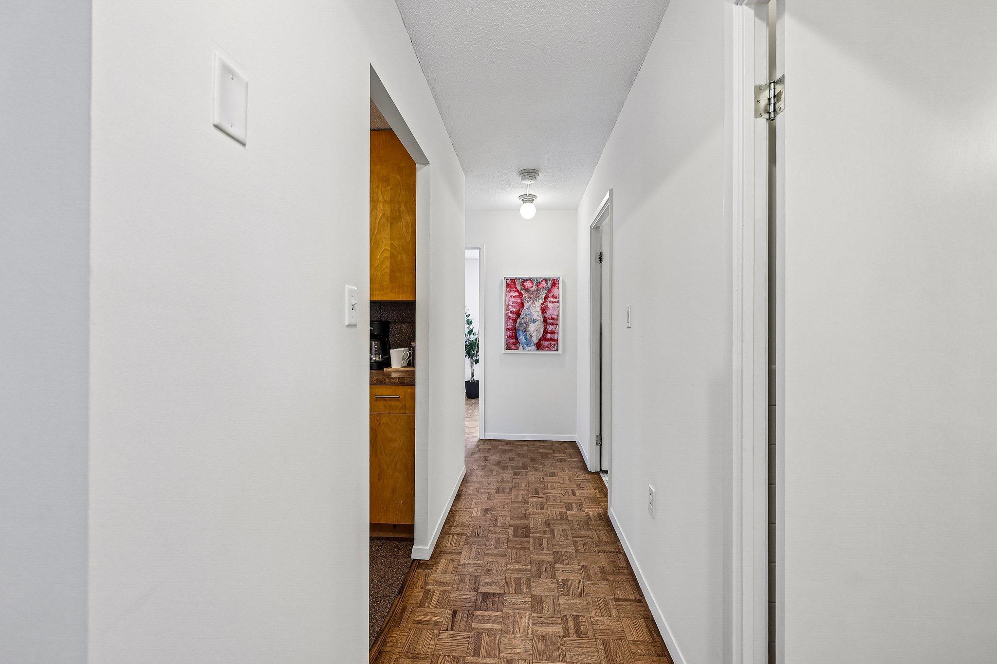 View of Residential at 400 Groveland Avenue #611, Minneapolis MN 55403, Minneapolis (16 of 49) - Mike Wilen | Minnesota Team Real Estate