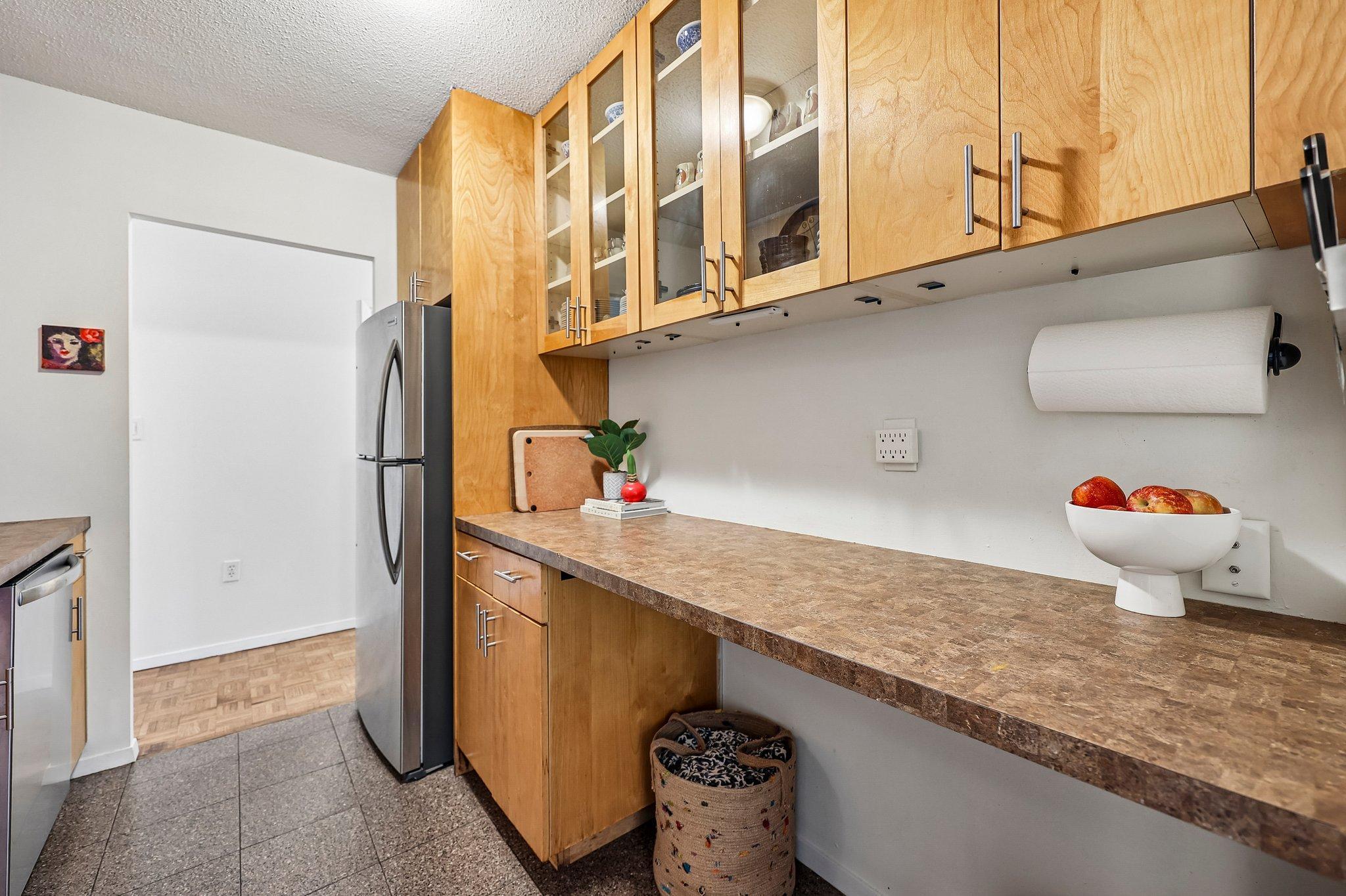 View of Residential at 400 Groveland Avenue #611, Minneapolis MN 55403, Minneapolis (12 of 49) - Mike Wilen | Minnesota Team Real Estate