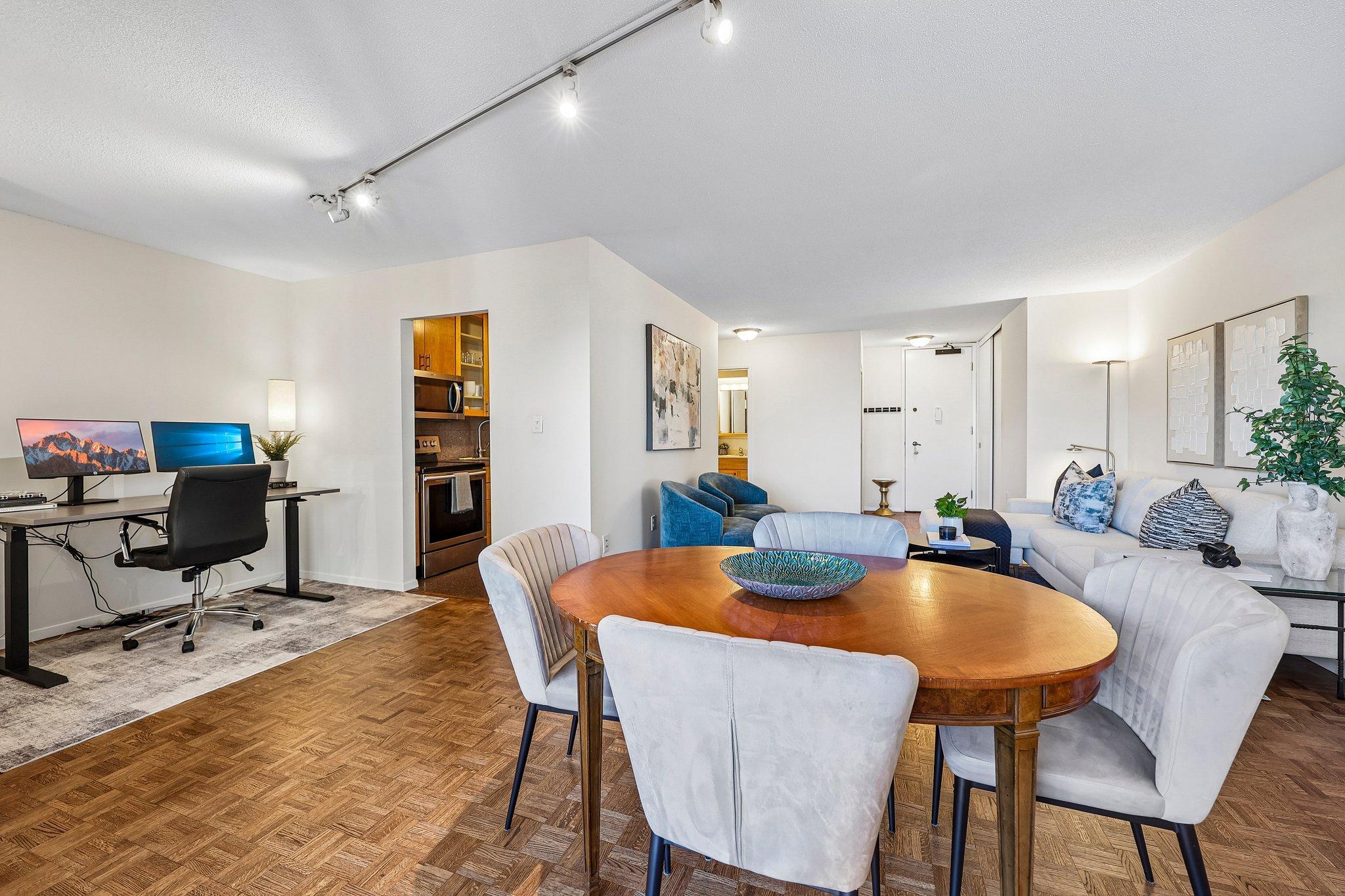 View of Residential at 400 Groveland Avenue #611, Minneapolis MN 55403, Minneapolis (9 of 49) - Mike Wilen | Minnesota Team Real Estate