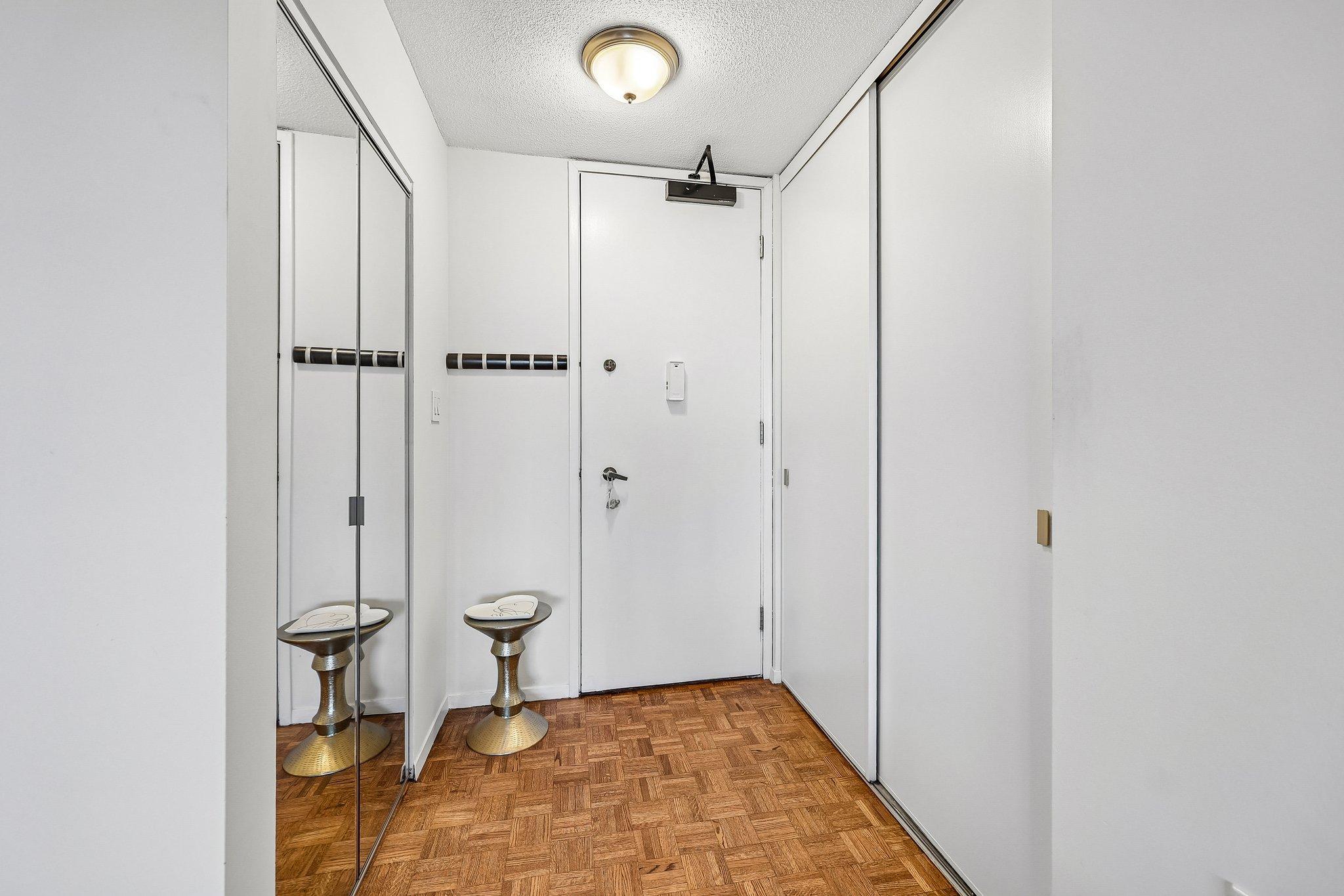 View of Residential at 400 Groveland Avenue #611, Minneapolis MN 55403, Minneapolis (26 of 49) - Mike Wilen | Minnesota Team Real Estate