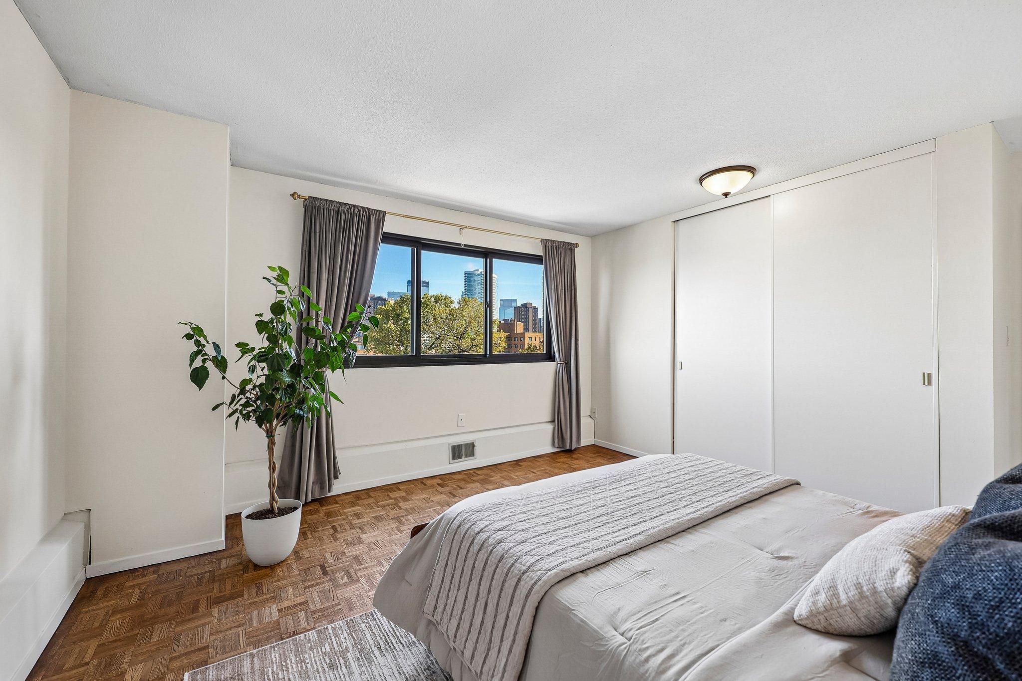 View of Residential at 400 Groveland Avenue #611, Minneapolis MN 55403, Minneapolis (23 of 49) - Mike Wilen | Minnesota Team Real Estate