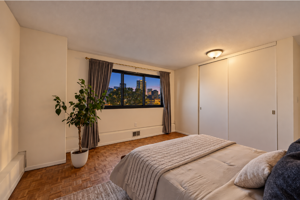 View of Residential at 400 Groveland Avenue #611, Minneapolis MN 55403, Minneapolis (24 of 49) - Mike Wilen | Minnesota Team Real Estate
