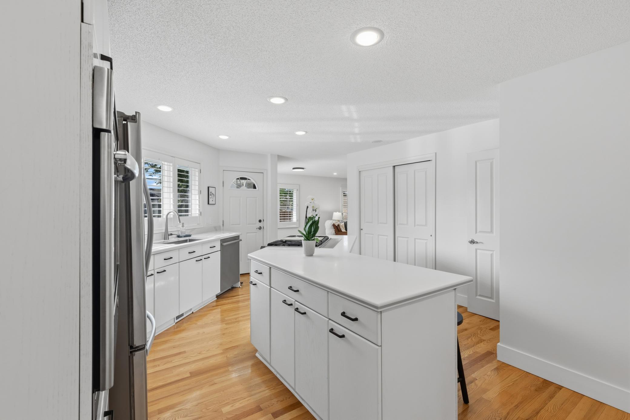 View of Residential at 7132 Glouchester Avenue, Edina MN 55435, Edina (11 of 41) - Mike Wilen | Minnesota Team Real Estate