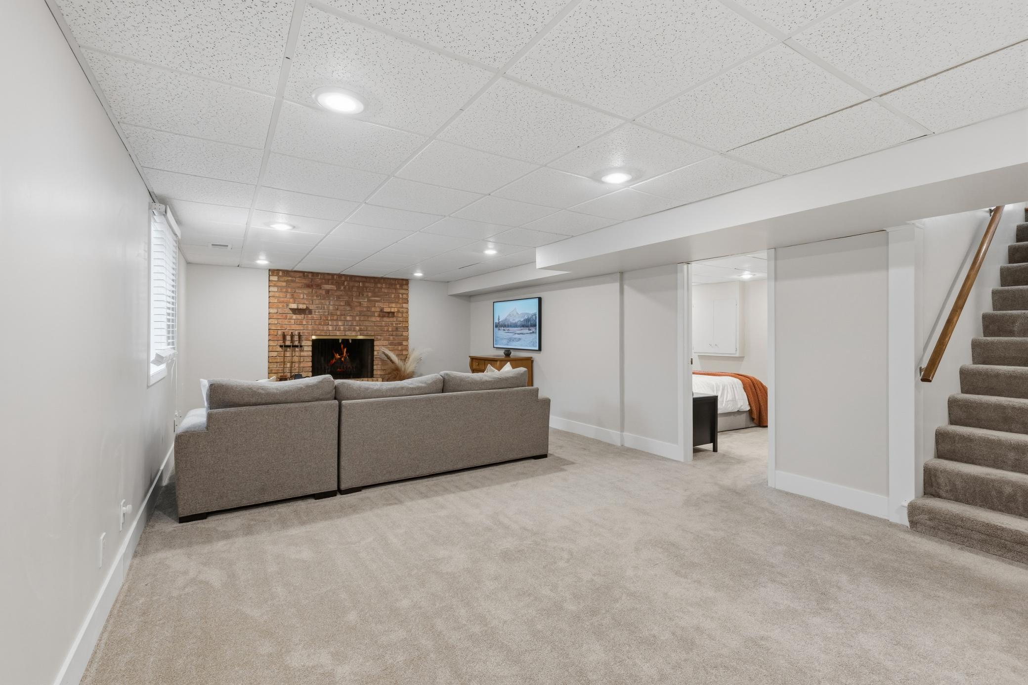 View of Residential at 7132 Glouchester Avenue, Edina MN 55435, Edina (25 of 41) - Mike Wilen | Minnesota Team Real Estate