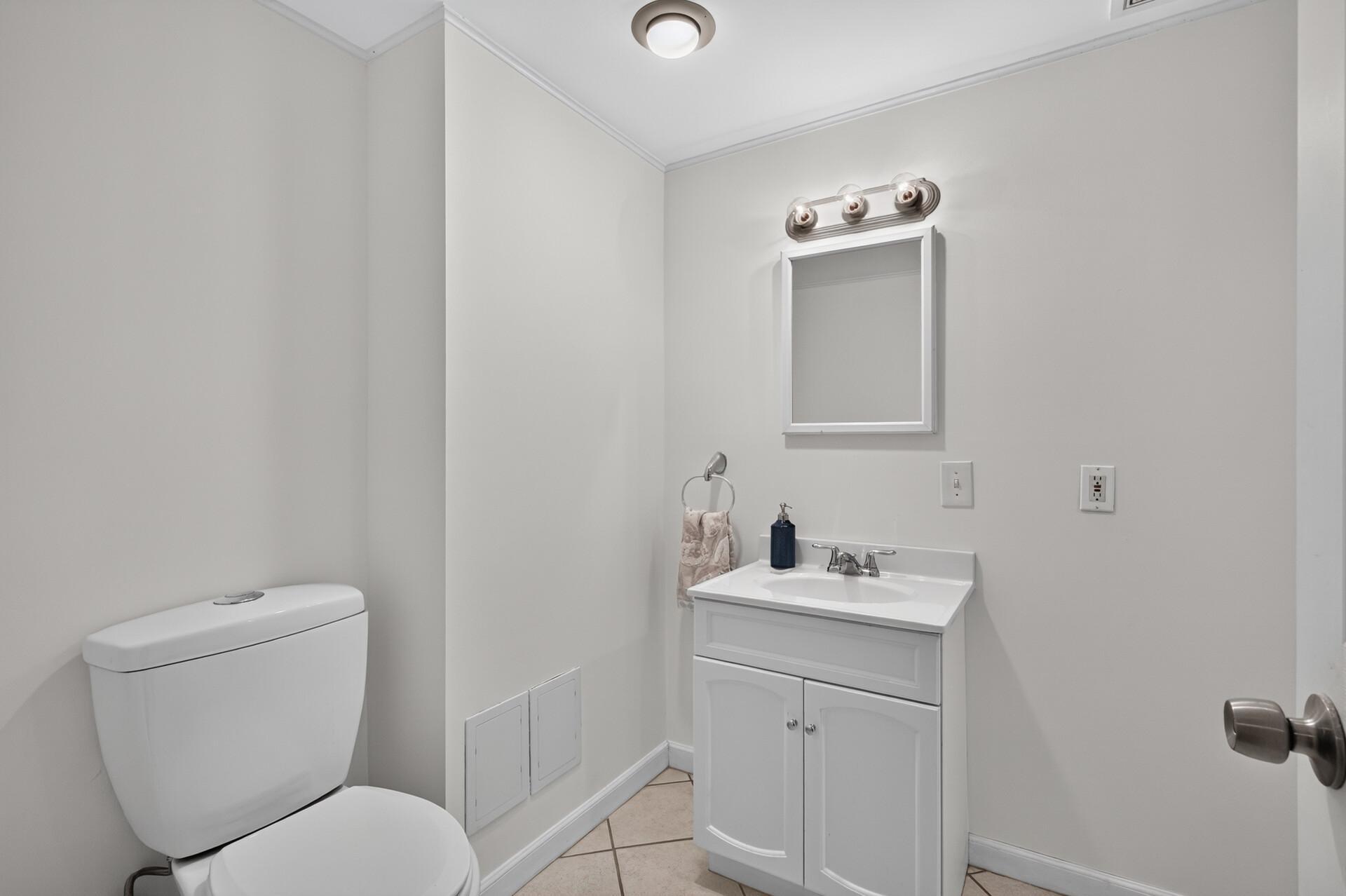View of Residential at 3305 Zarthan Avenue, Saint Louis Park MN 55416, Saint Louis Park (16 of 25) - Mike Wilen | Minnesota Team Real Estate