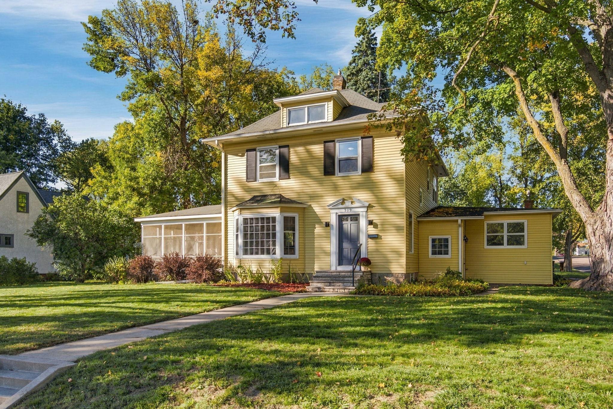View of Single Family at 309 Division Street, Buffalo - Mike Wilen | Minnesota Team Real Estate