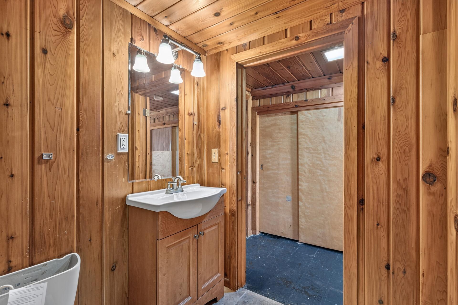 View of Residential at 1007 Victoria Street, Saint Paul MN 55103, Saint Paul (34 of 46) - Mike Wilen | Minnesota Team Real Estate