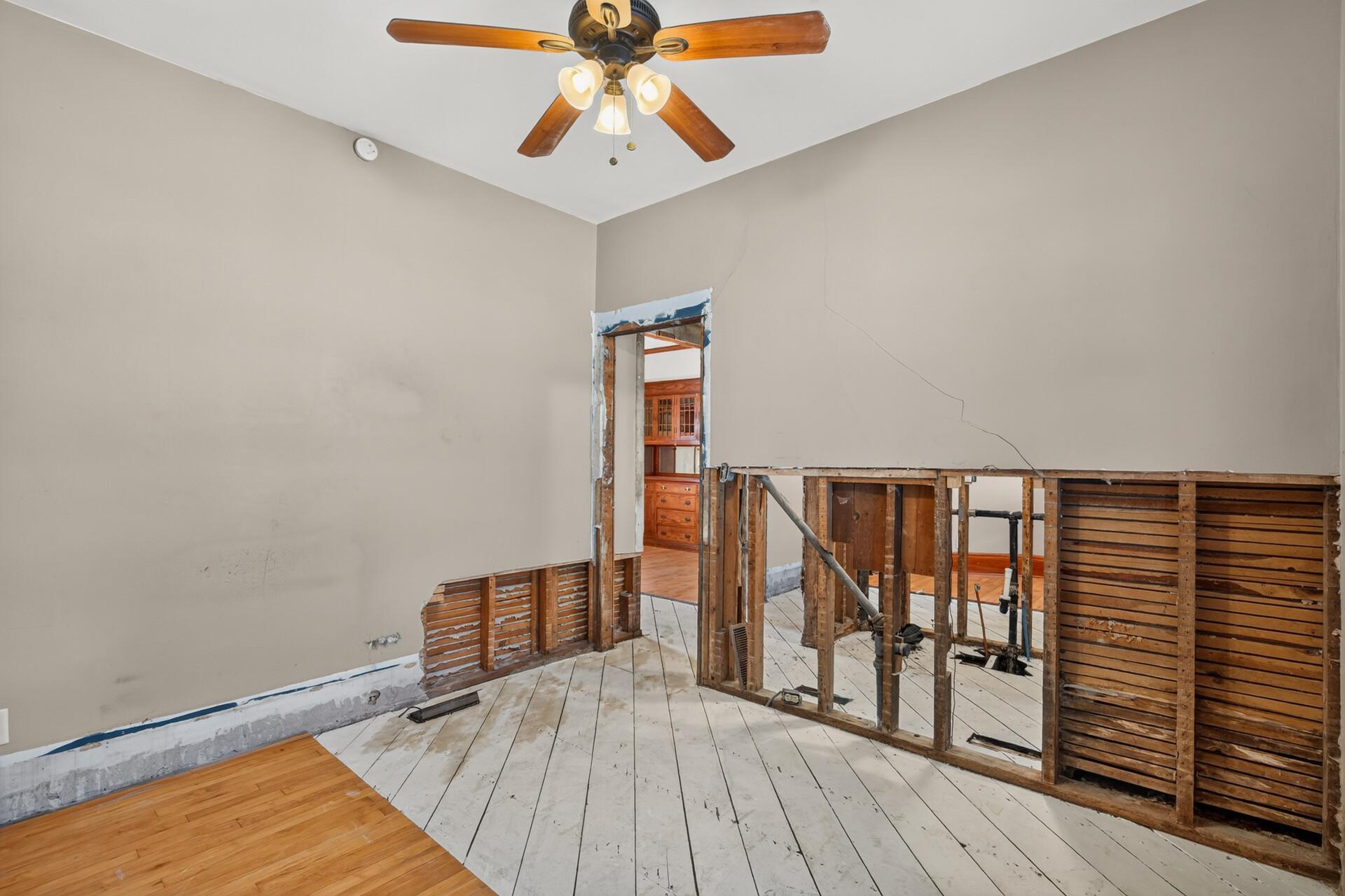 View of Residential at 1007 Victoria Street, Saint Paul MN 55103, Saint Paul (20 of 46) - Mike Wilen | Minnesota Team Real Estate
