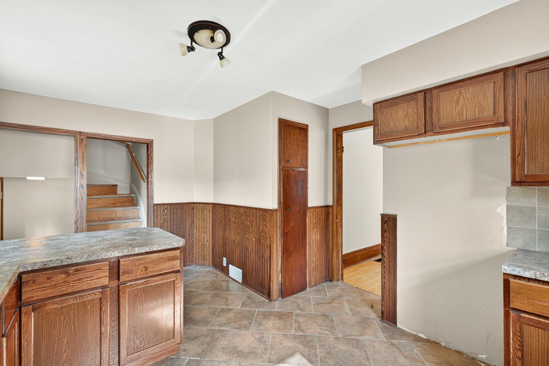 View of Residential at 1007 Victoria Street, Saint Paul MN 55103, Saint Paul (17 of 46) - Mike Wilen | Minnesota Team Real Estate