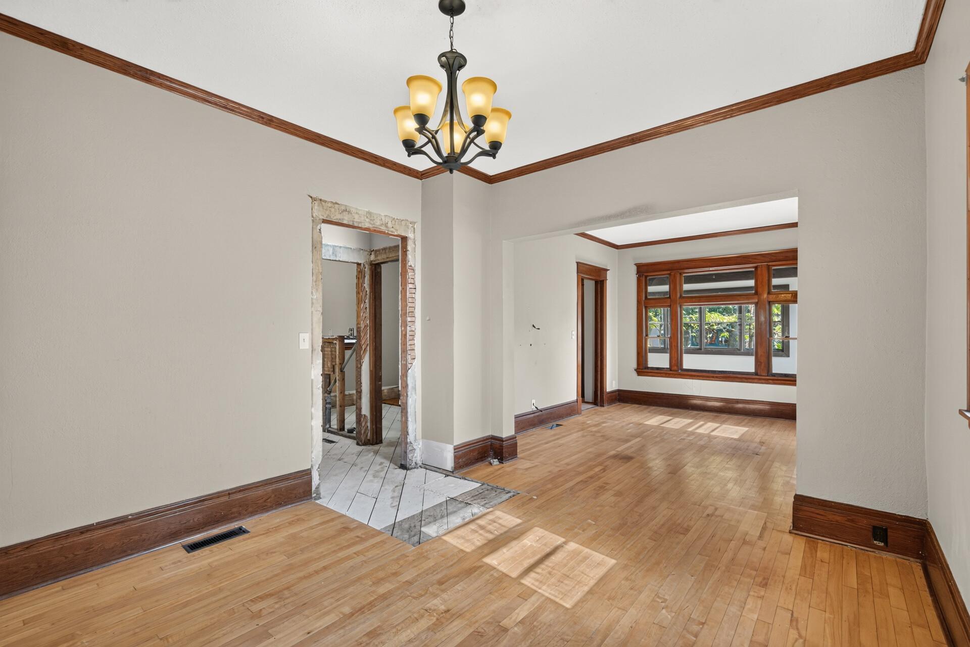 View of Residential at 1007 Victoria Street, Saint Paul MN 55103, Saint Paul (12 of 46) - Mike Wilen | Minnesota Team Real Estate