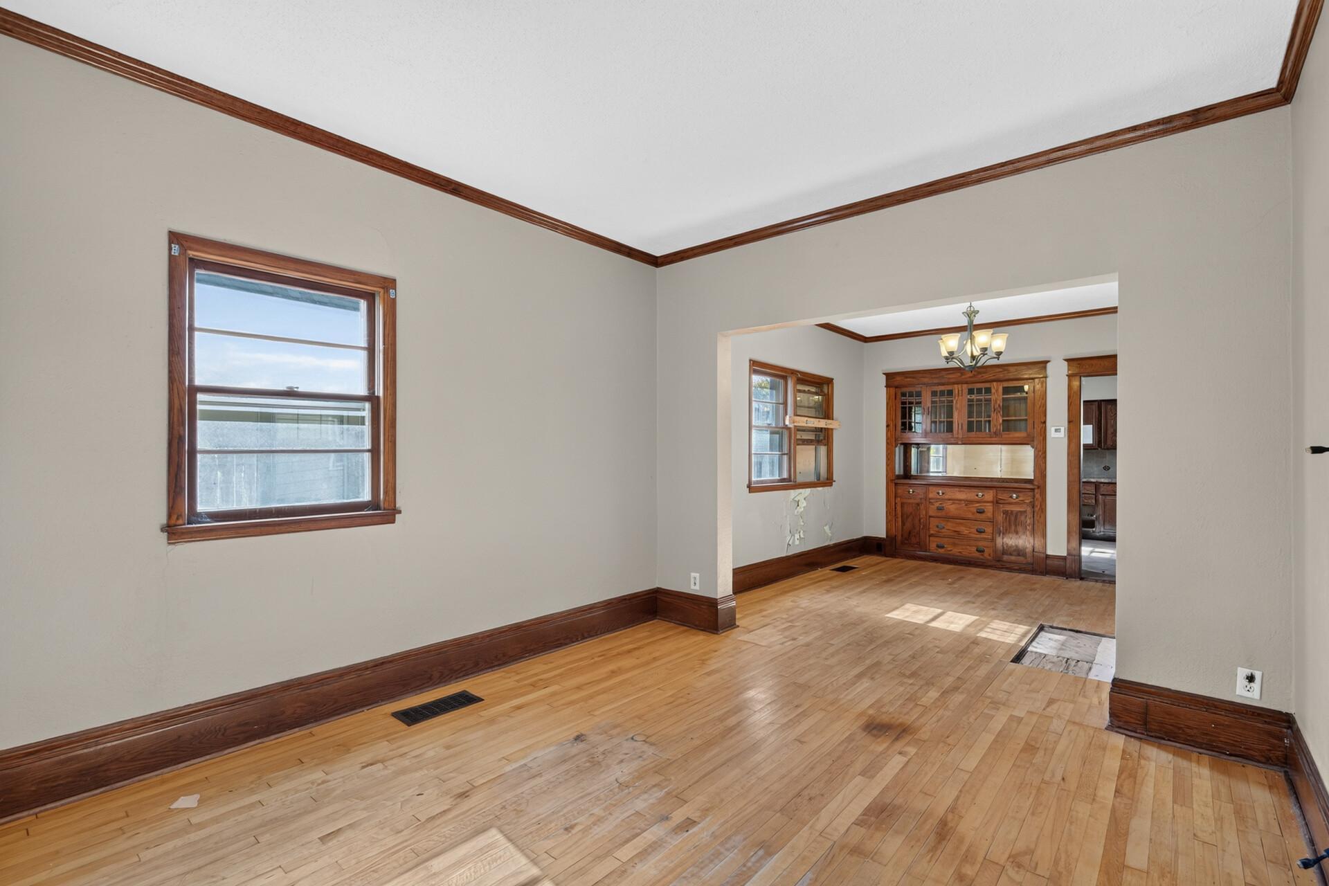 View of Residential at 1007 Victoria Street, Saint Paul MN 55103, Saint Paul (9 of 46) - Mike Wilen | Minnesota Team Real Estate