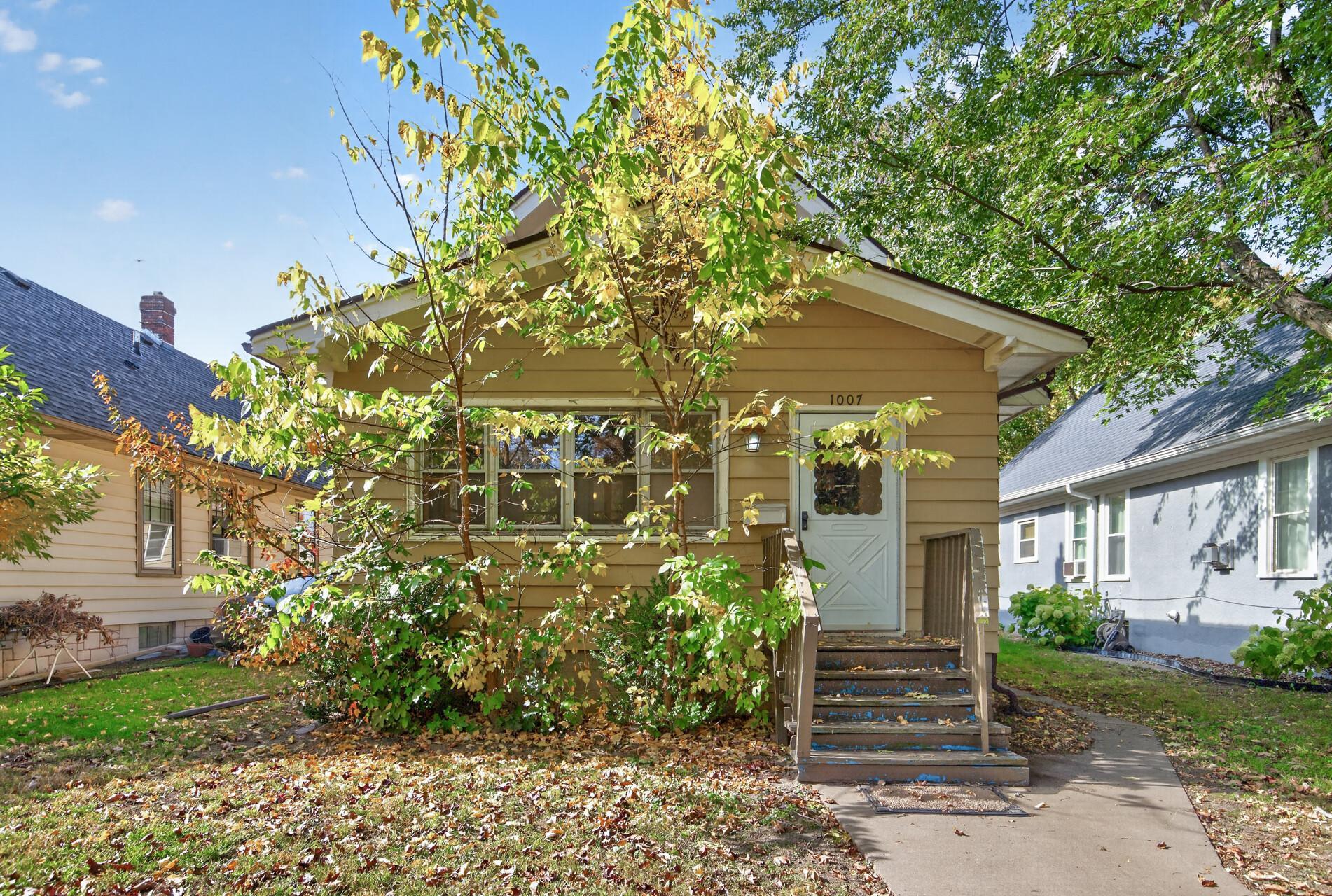 View of Residential at 1007 Victoria Street, Saint Paul MN 55103, Saint Paul (2 of 46) - Mike Wilen | Minnesota Team Real Estate