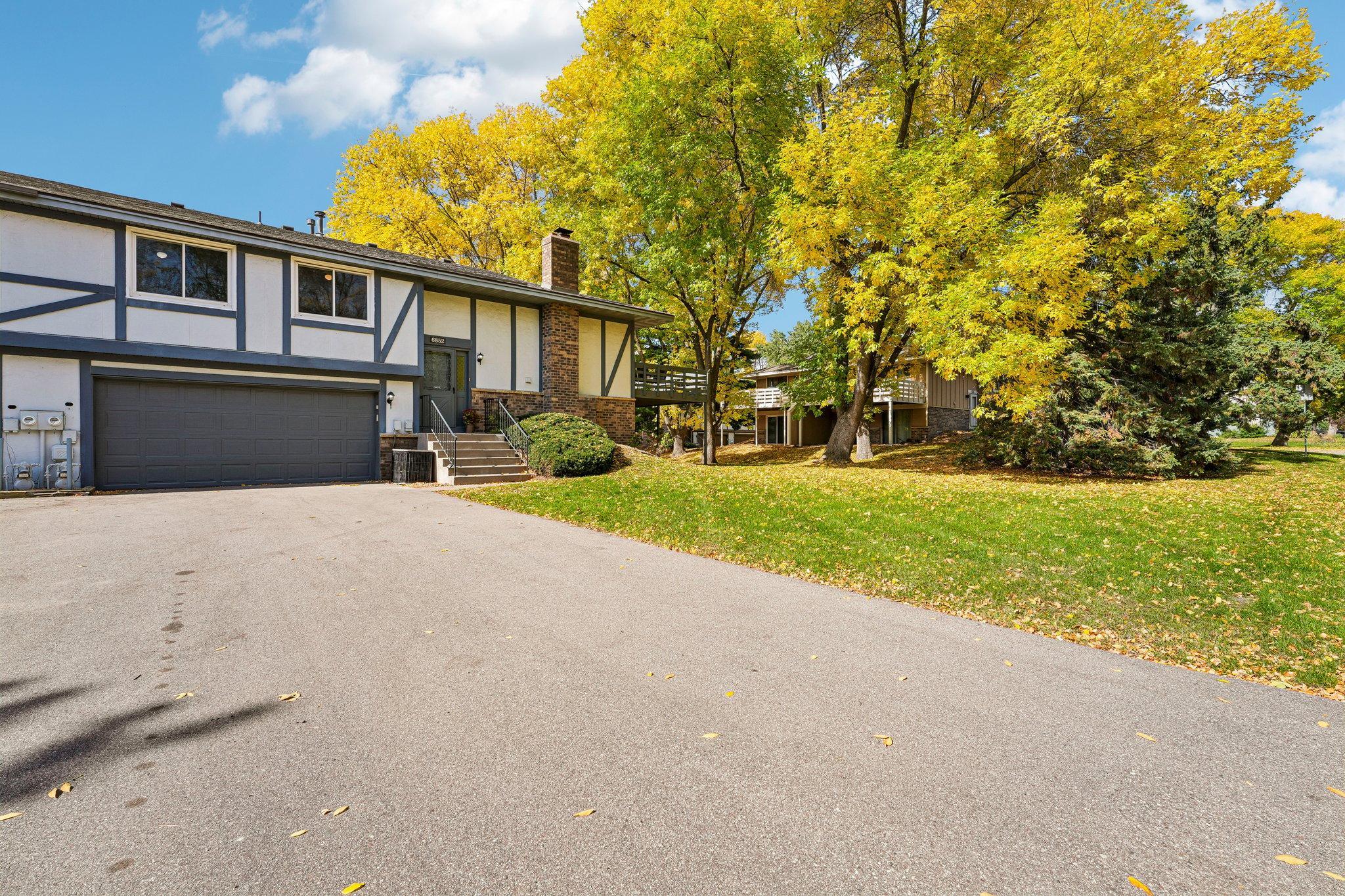 View of Residential at 6852 Macbeth Circle, Woodbury MN 55125, Woodbury (42 of 46) - Mike Wilen | Minnesota Team Real Estate
