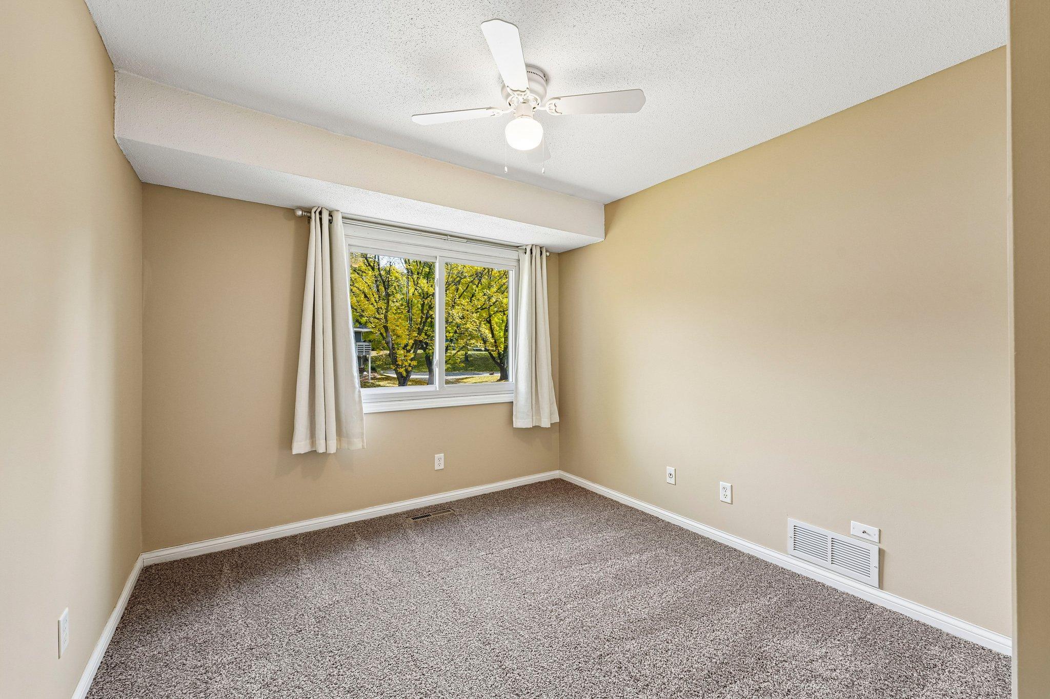 View of Residential at 6852 Macbeth Circle, Woodbury MN 55125, Woodbury (25 of 46) - Mike Wilen | Minnesota Team Real Estate