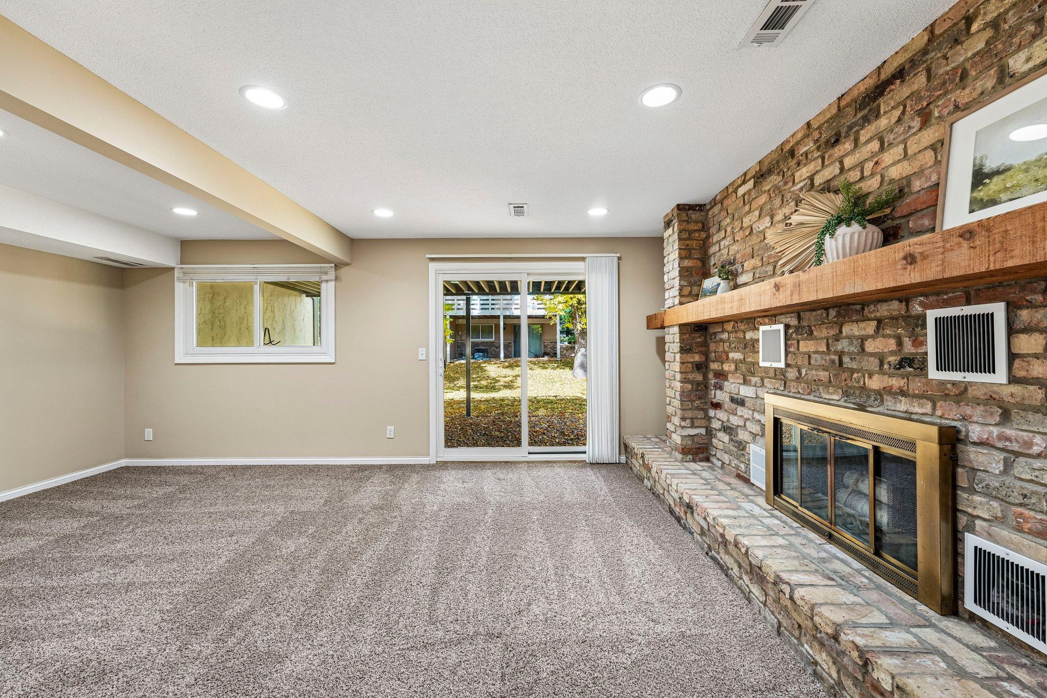View of Residential at 6852 Macbeth Circle, Woodbury MN 55125, Woodbury (30 of 46) - Mike Wilen | Minnesota Team Real Estate