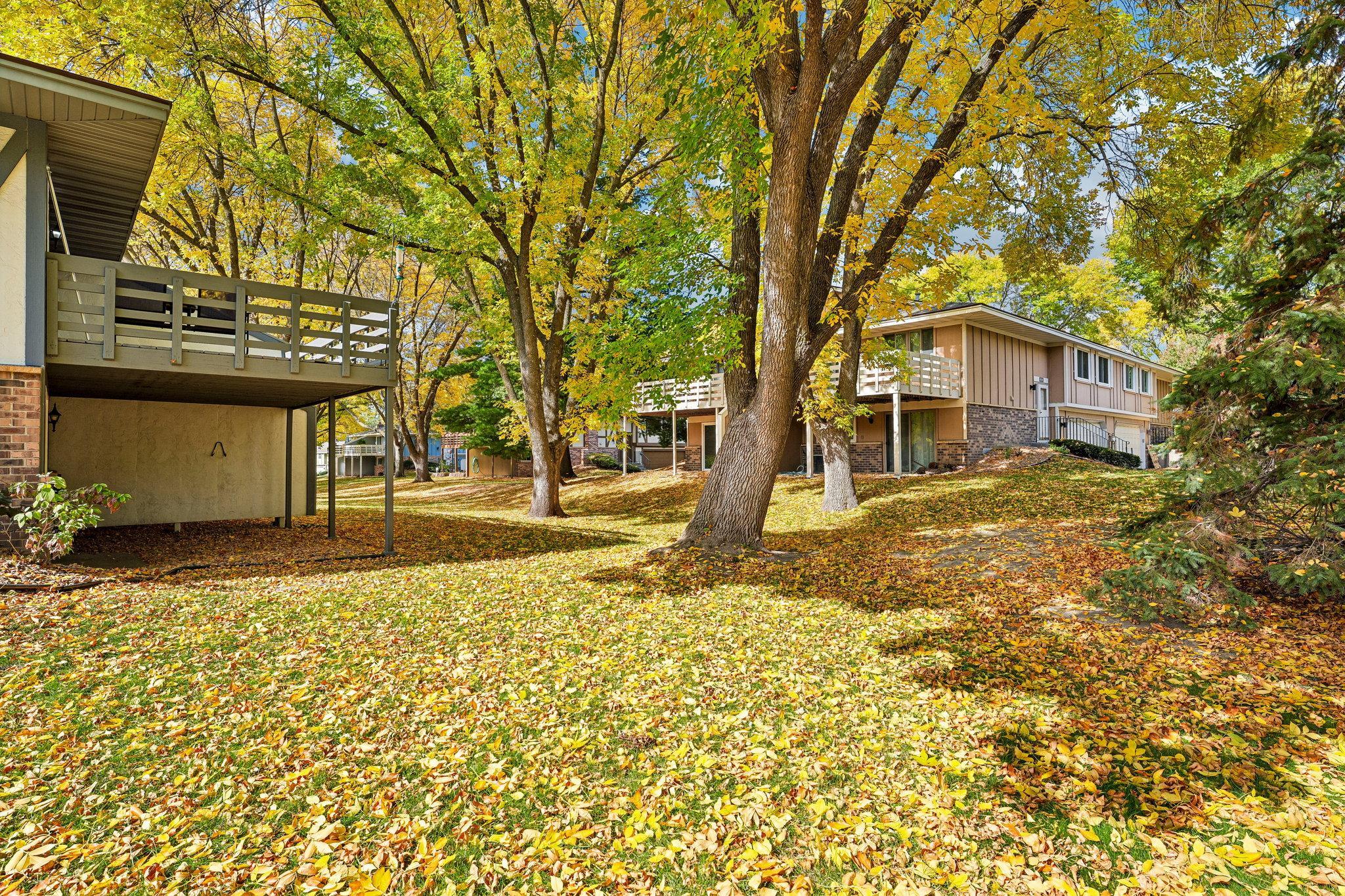 View of Residential at 6852 Macbeth Circle, Woodbury MN 55125, Woodbury (39 of 46) - Mike Wilen | Minnesota Team Real Estate
