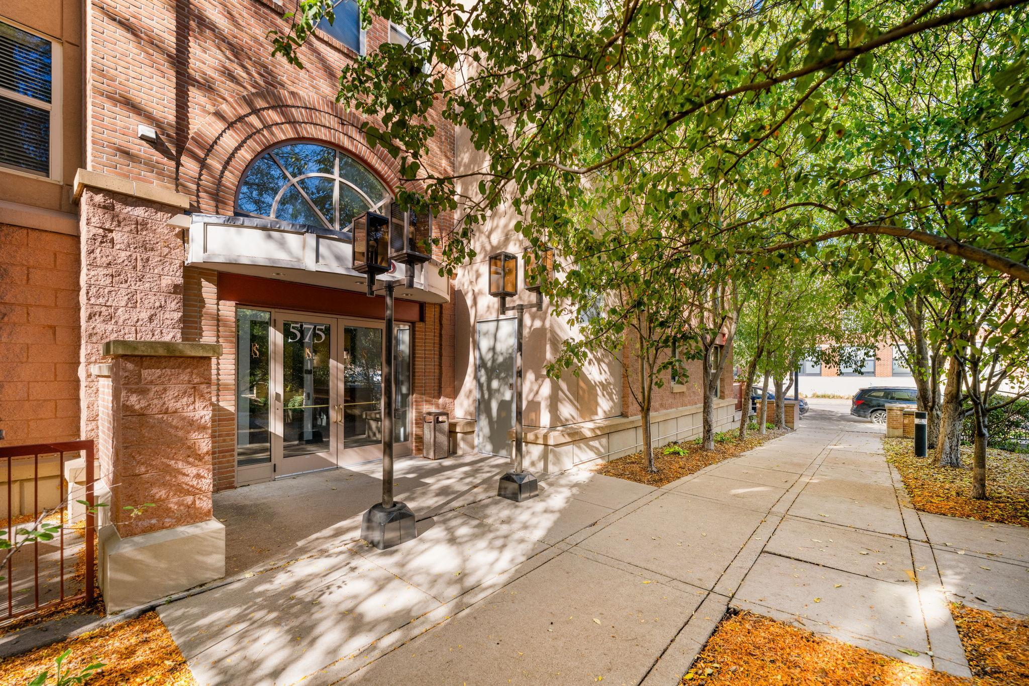 View of Residential at 575 1st Street #404, Minneapolis MN 55401, Minneapolis (45 of 50) - Mike Wilen | Minnesota Team Real Estate