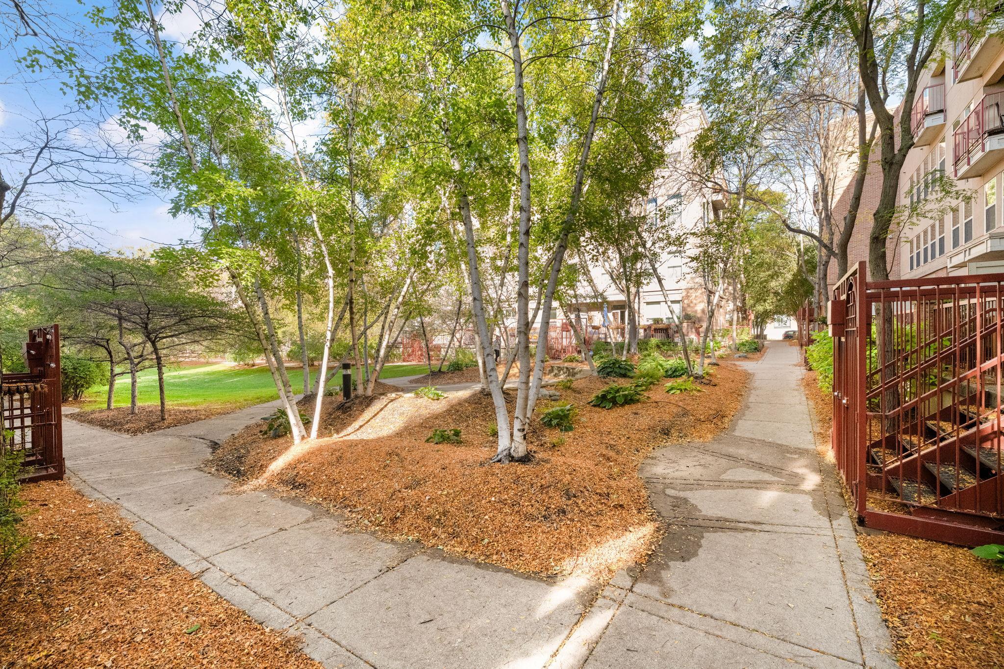 View of Residential at 575 1st Street #404, Minneapolis MN 55401, Minneapolis (41 of 50) - Mike Wilen | Minnesota Team Real Estate