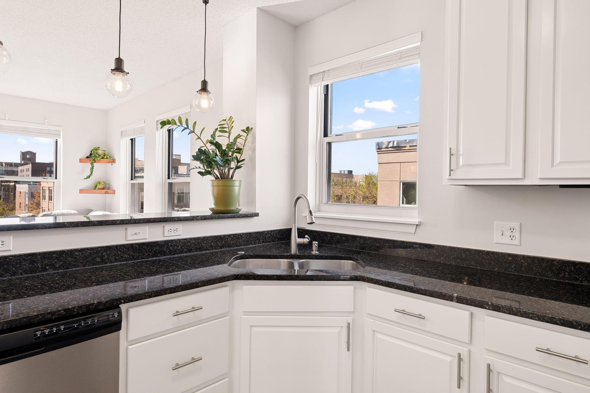 View of Residential at 575 1st Street #404, Minneapolis MN 55401, Minneapolis (12 of 50) - Mike Wilen | Minnesota Team Real Estate