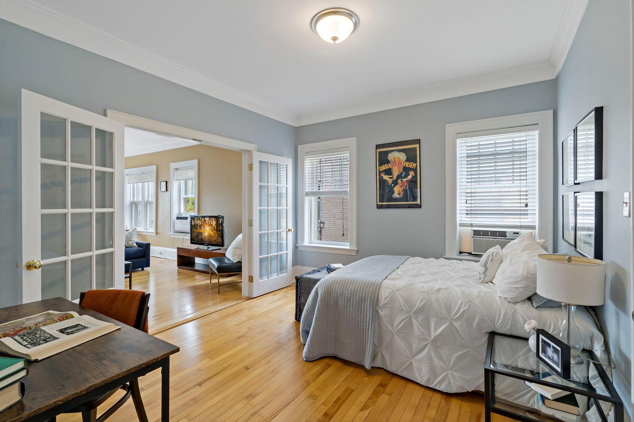 View of Residential at 2407 Girard Avenue #6, Minneapolis MN 55405, Minneapolis (21 of 31) - Mike Wilen | Minnesota Team Real Estate