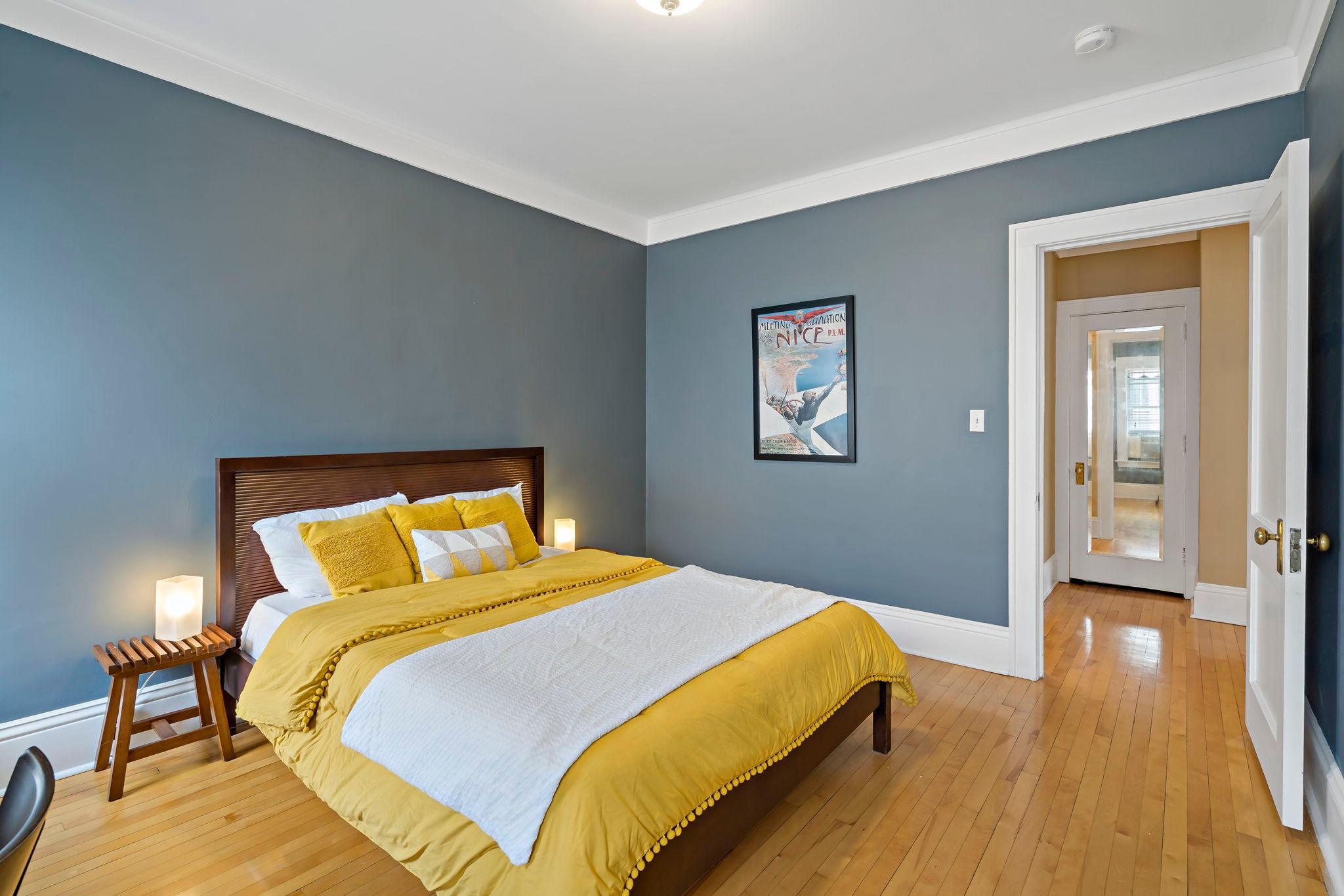 View of Residential at 2407 Girard Avenue #6, Minneapolis MN 55405, Minneapolis (19 of 31) - Mike Wilen | Minnesota Team Real Estate