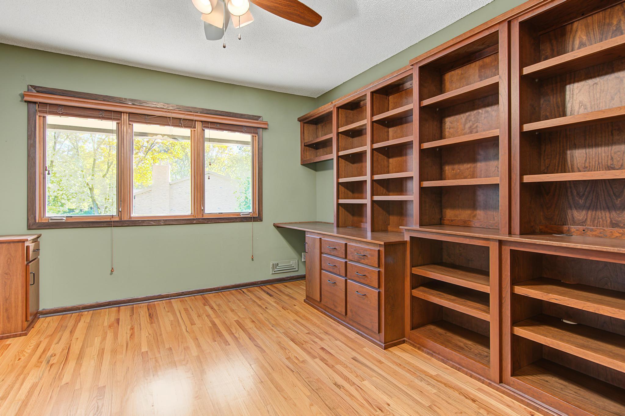View of Residential at 214 Windsor Court, New Brighton MN 55112, New Brighton (17 of 45) - Mike Wilen | Minnesota Team Real Estate