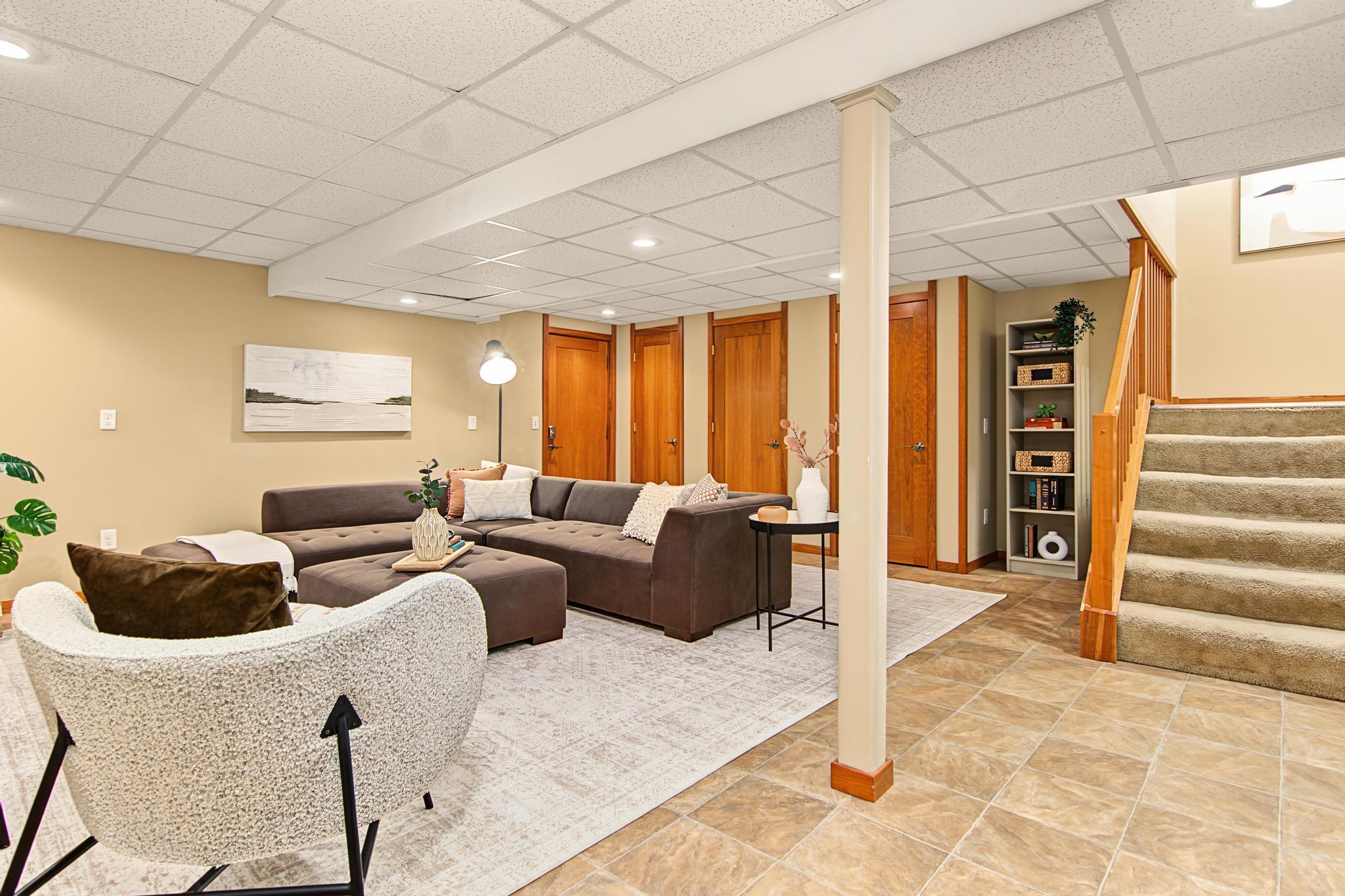 View of Residential at 214 Windsor Court, New Brighton MN 55112, New Brighton (24 of 45) - Mike Wilen | Minnesota Team Real Estate