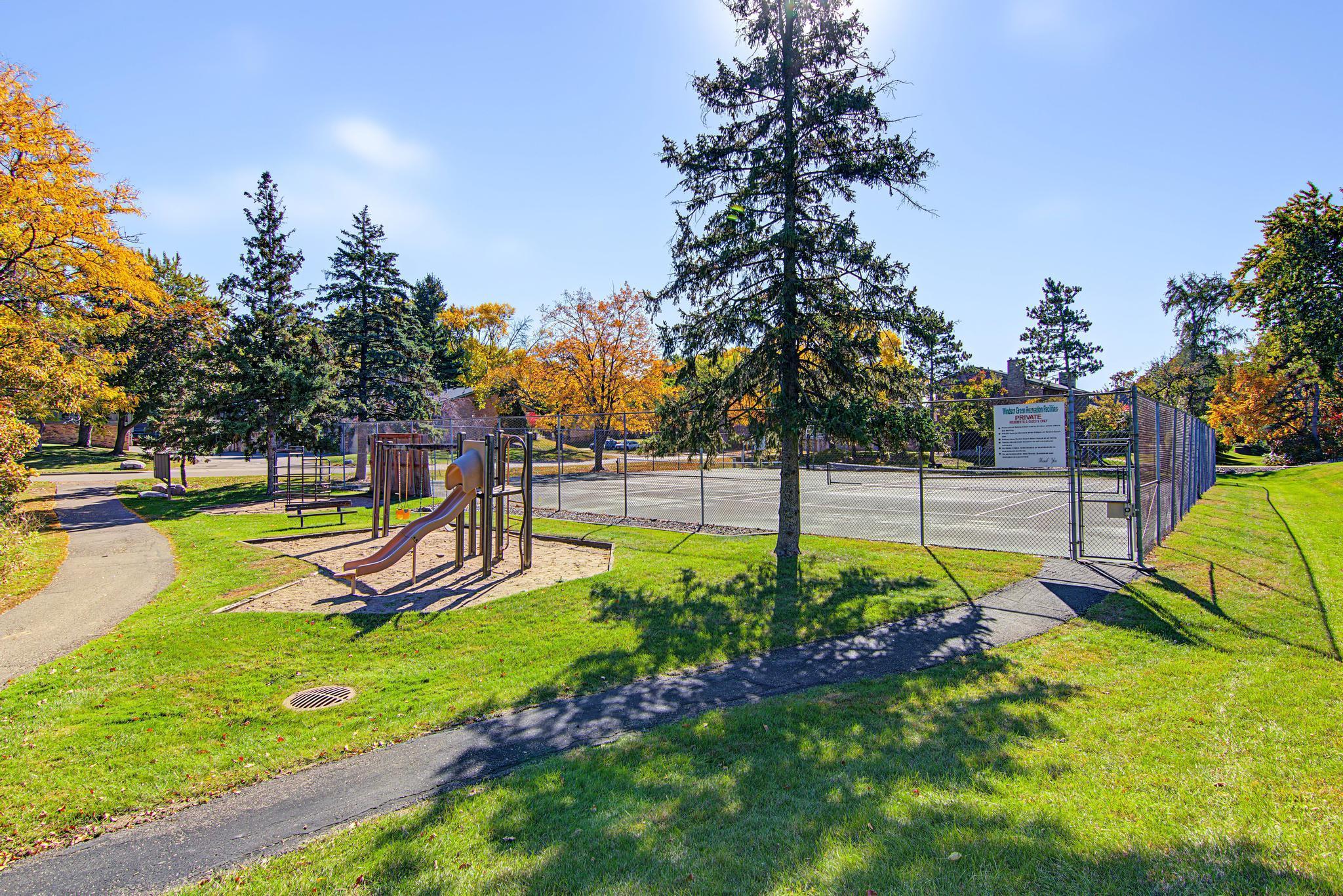 View of Residential at 214 Windsor Court, New Brighton MN 55112, New Brighton (40 of 45) - Mike Wilen | Minnesota Team Real Estate