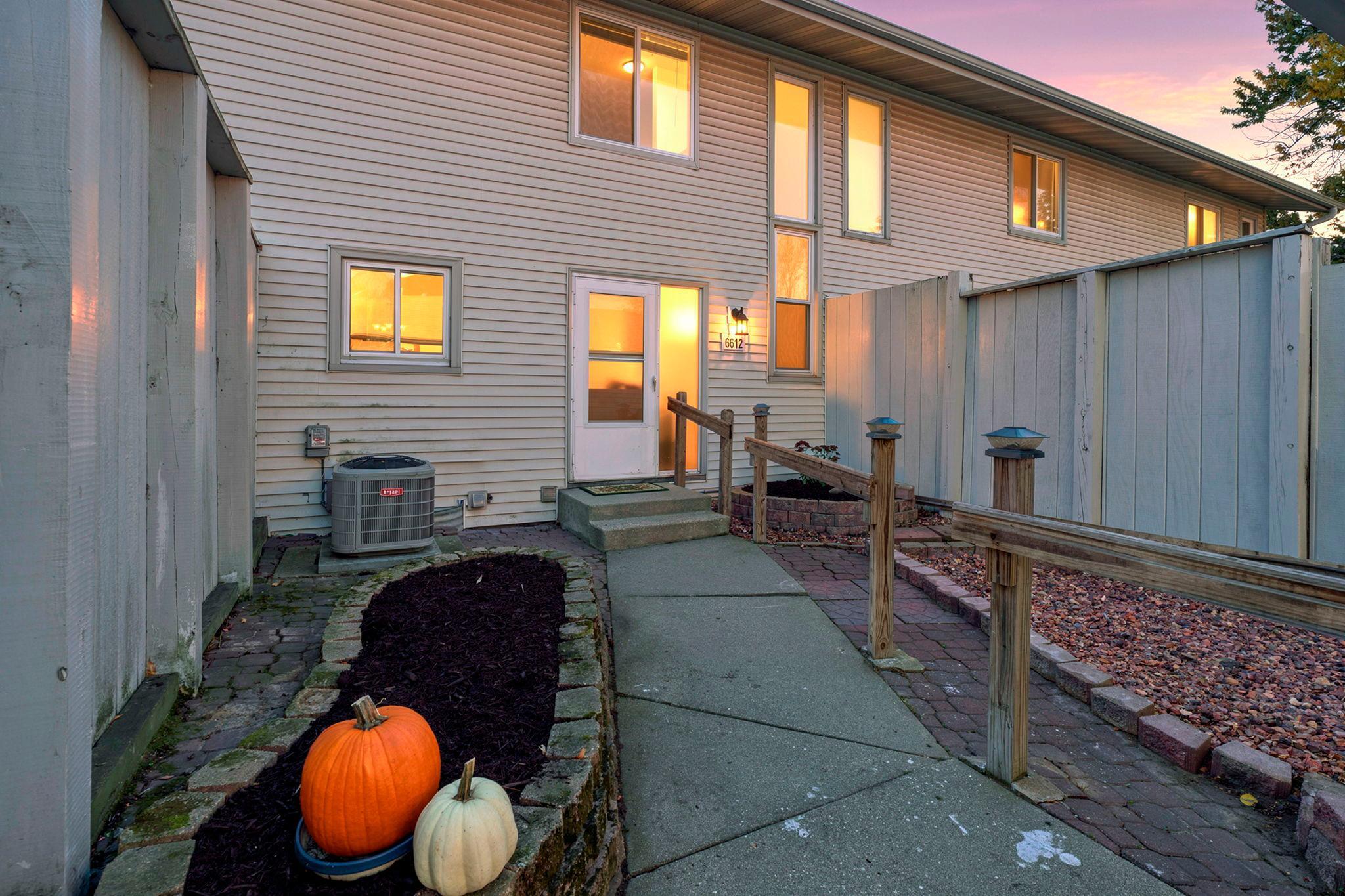 View of (TH) Side x Side at 6612 Gretchen Lane, Oakdale - Mike Wilen | Minnesota Team Real Estate