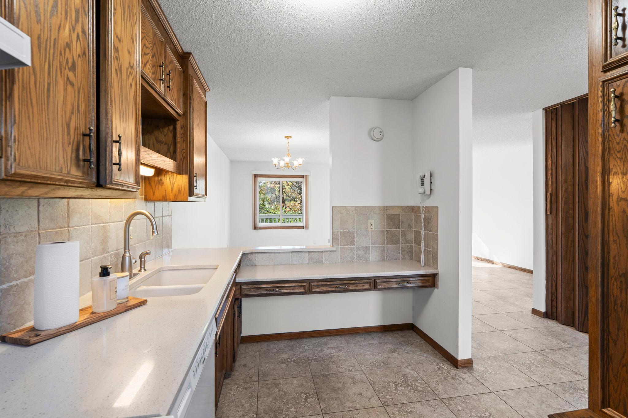 View of Residential at 6612 Gretchen Lane, Oakdale MN 55128, Oakdale (21 of 50) - Mike Wilen | Minnesota Team Real Estate